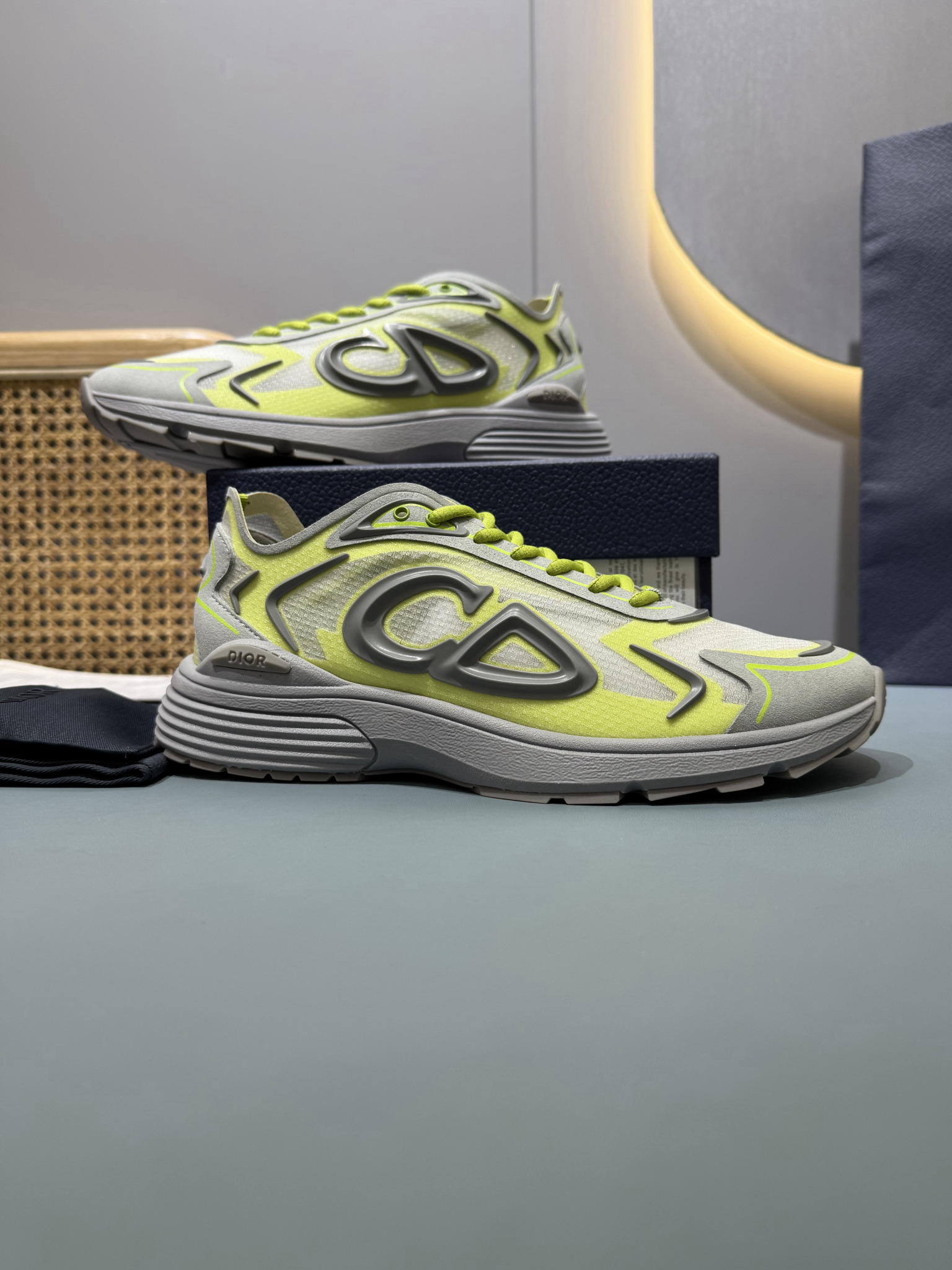 Shoe Dior Shoes — 02e3fe0d Angle 1