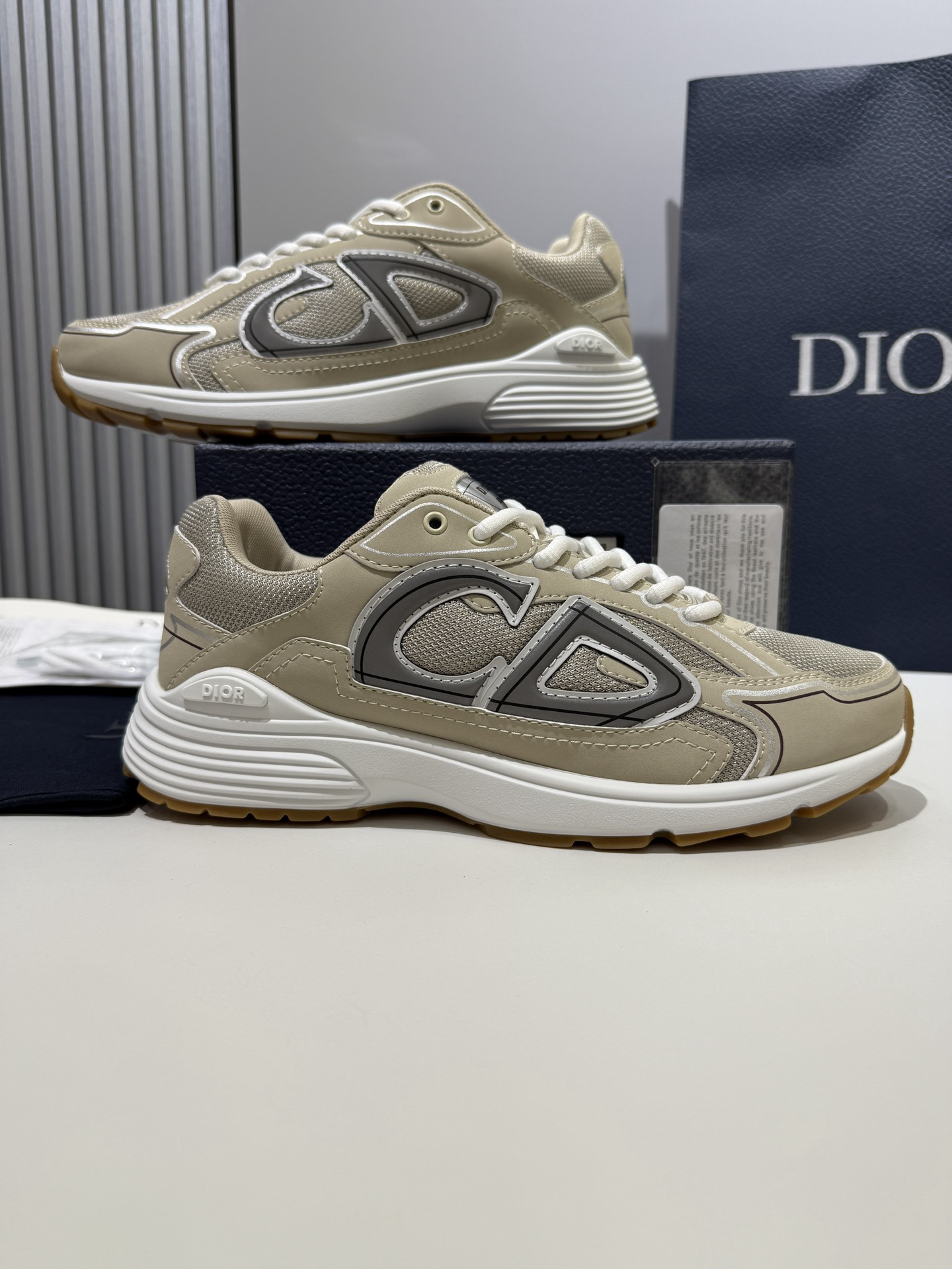 Shoe Dior Shoes — 0a9984ba Angle 1