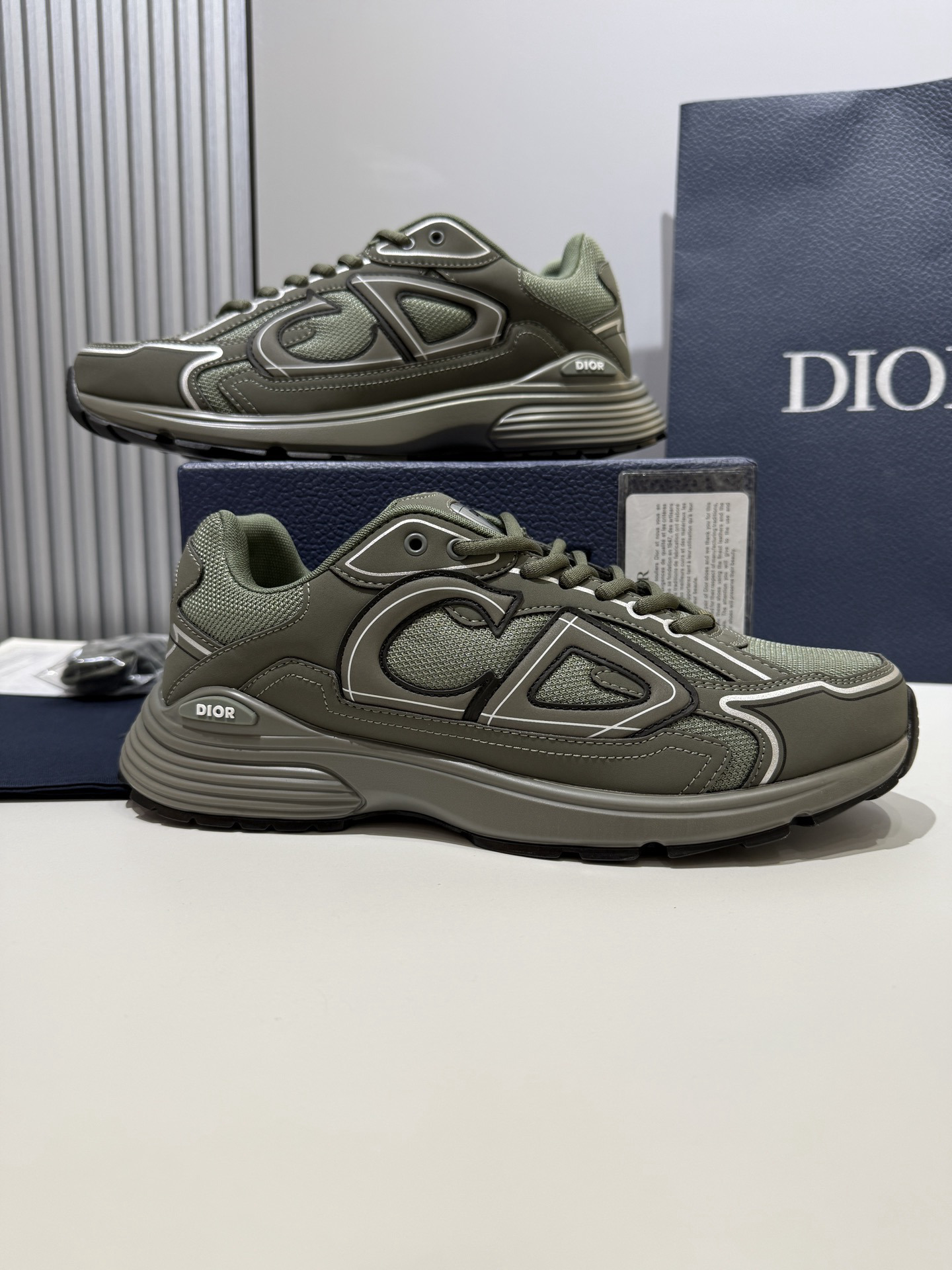 Shoe Dior Shoes — 1f98426c Angle 1
