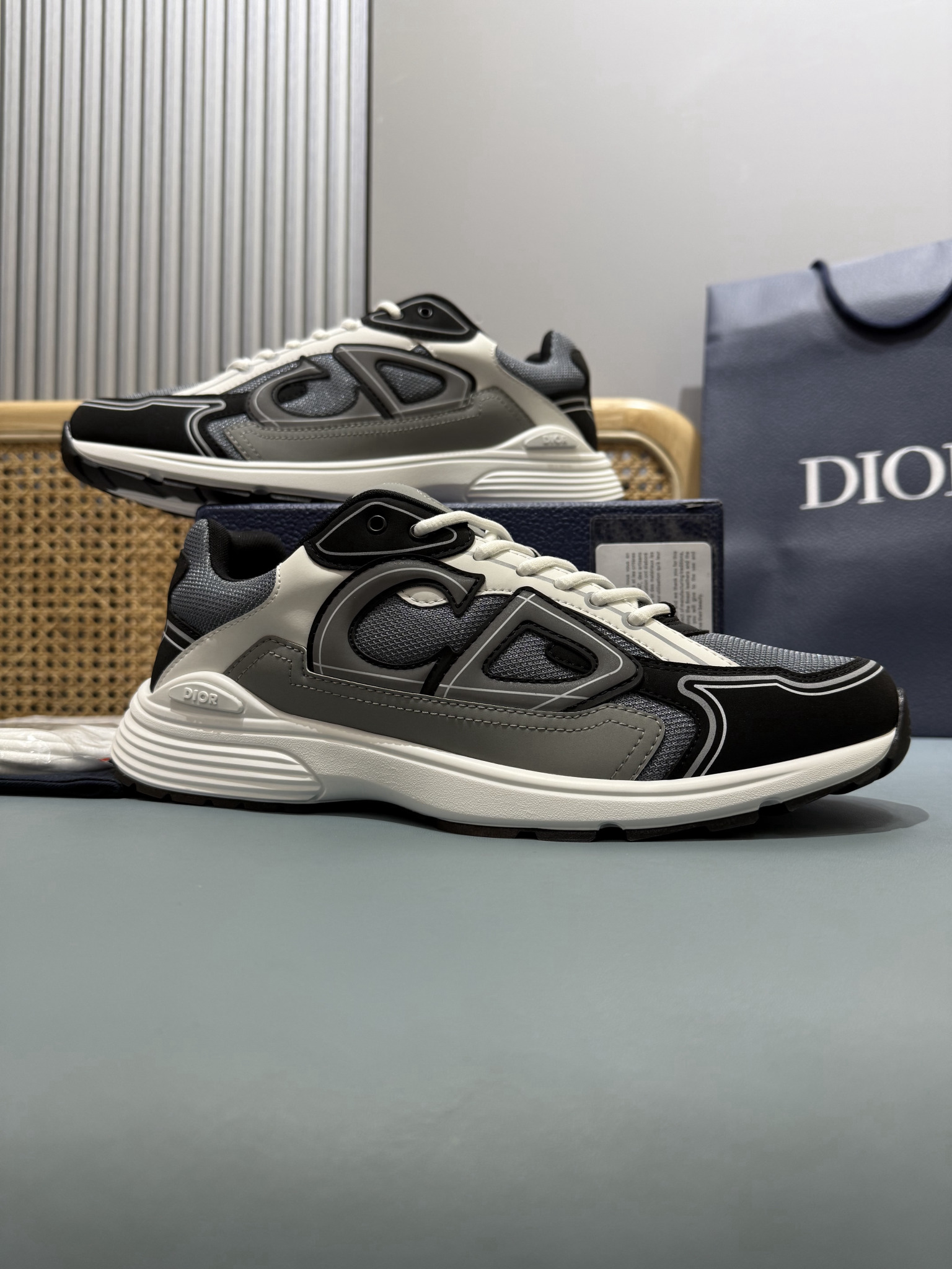 Shoe Dior Shoes — 3b0b3035 Angle 1