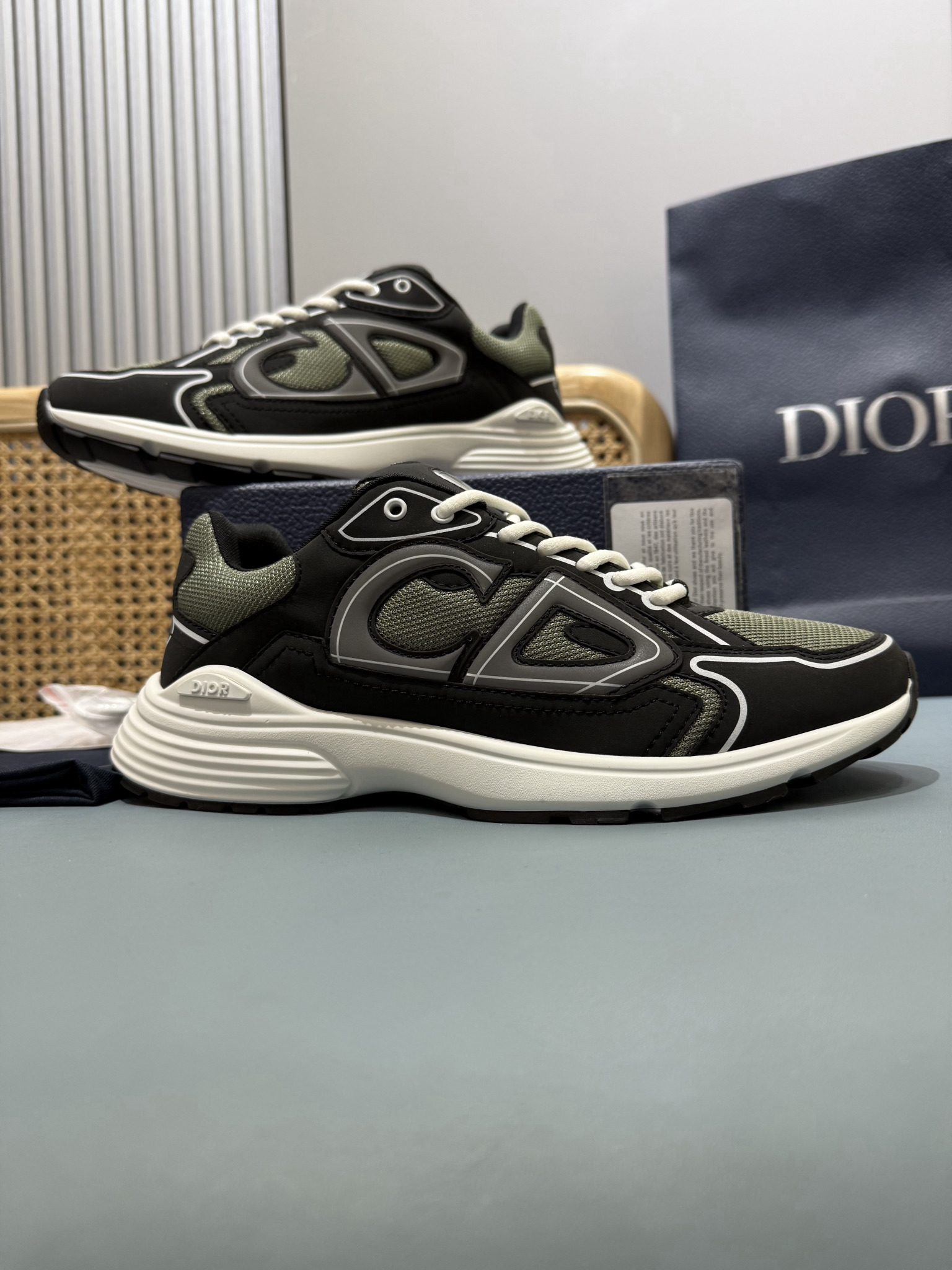 Shoe Dior Shoes — 7ca9d499 Angle 1