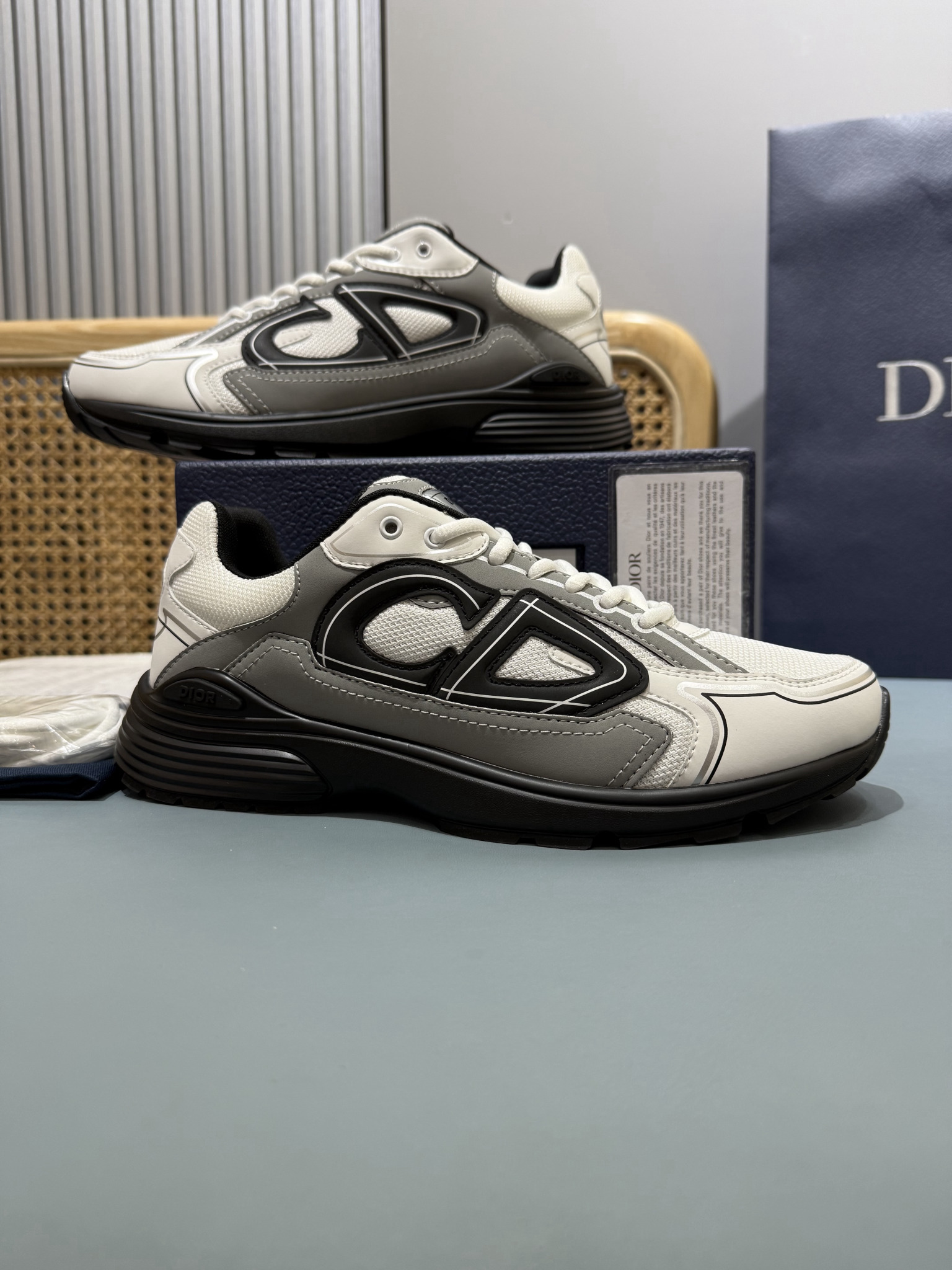 Shoe Dior Shoes — 80dde42e Angle 1