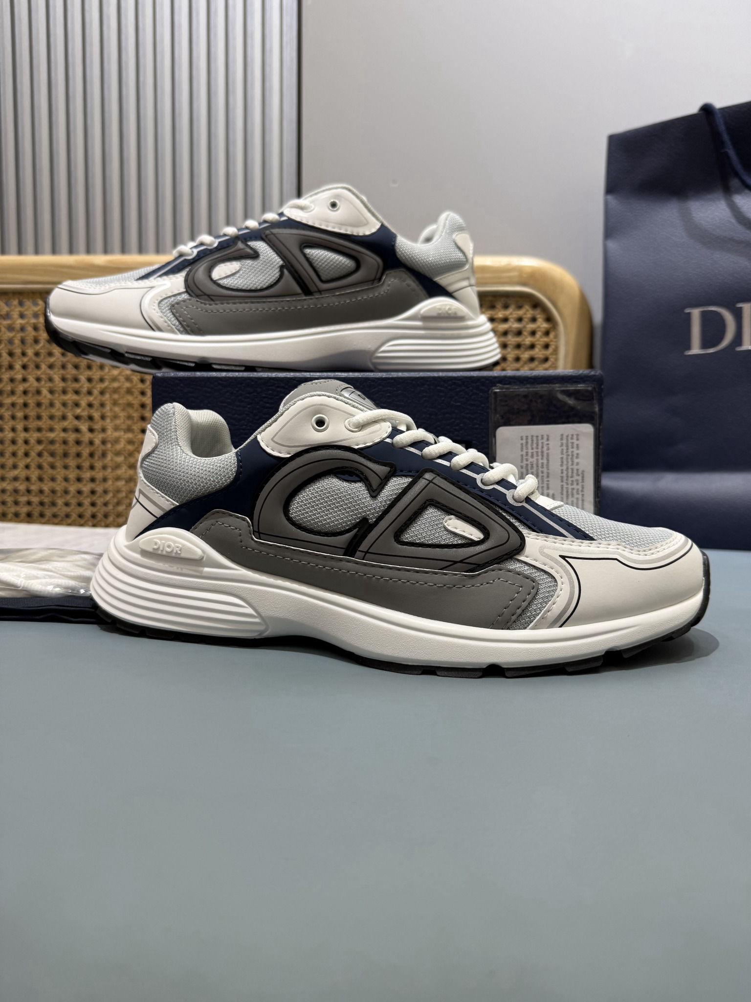 Shoe Dior Shoes — 95080539 Angle 1