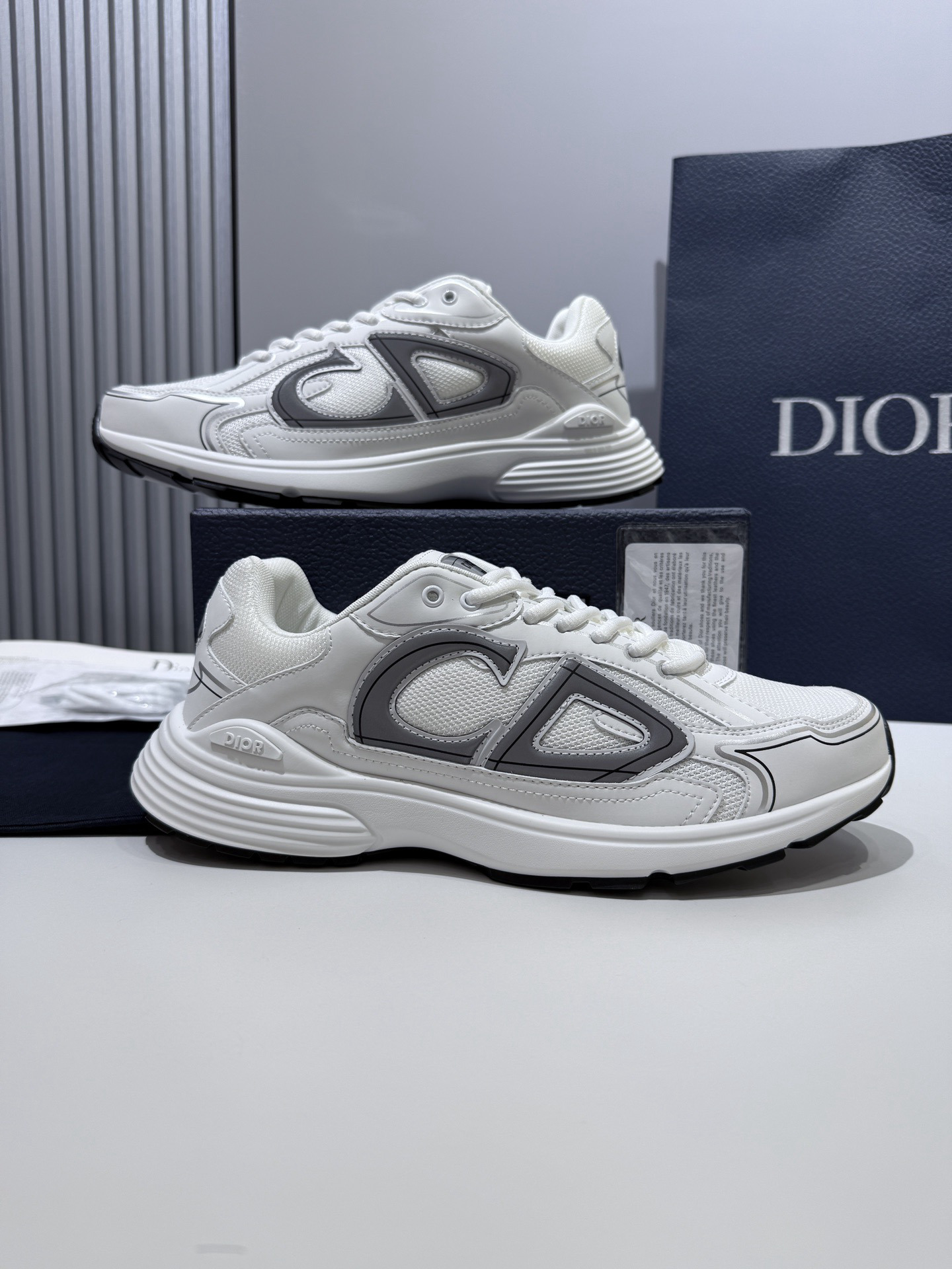 Shoe Dior Shoes — adef4173 Angle 1