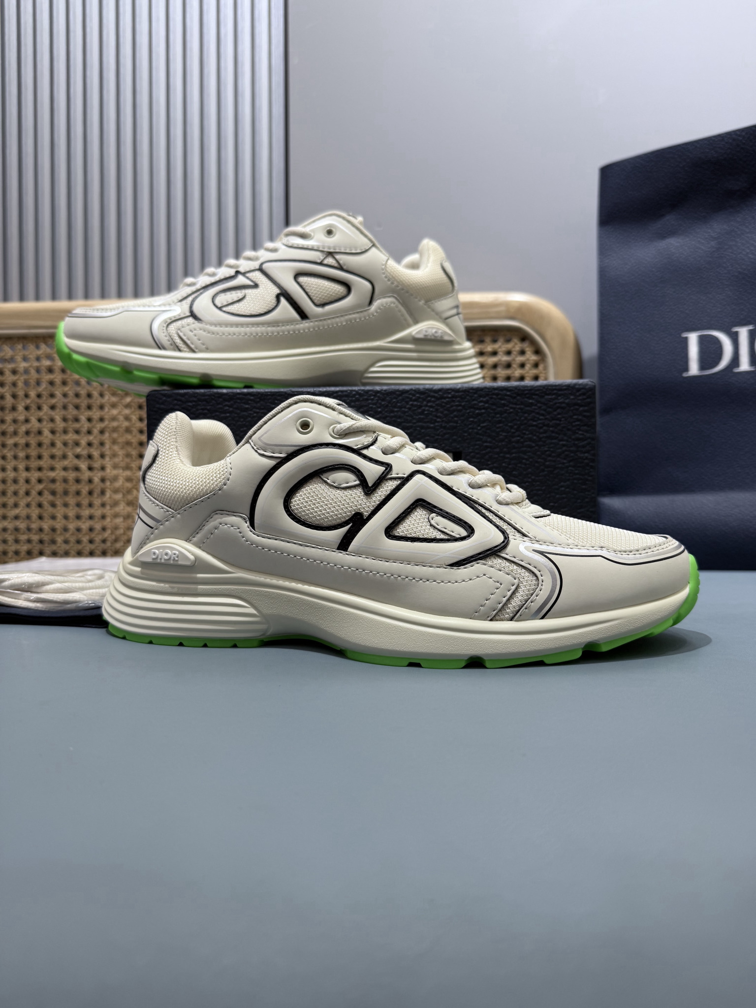 Shoe Dior Shoes — b461117e Angle 1