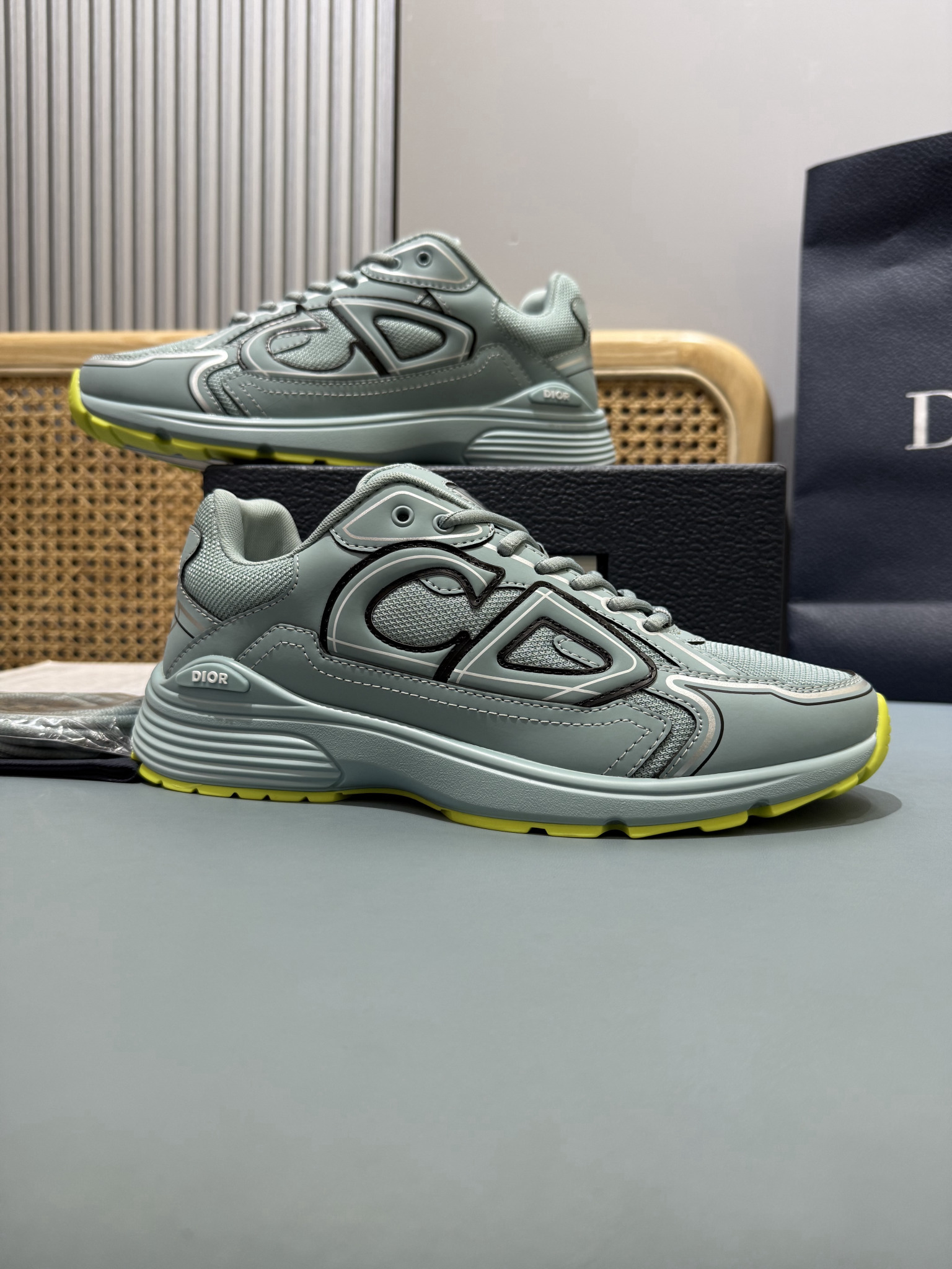 Shoe Dior Shoes — b77fcdc7 Angle 1