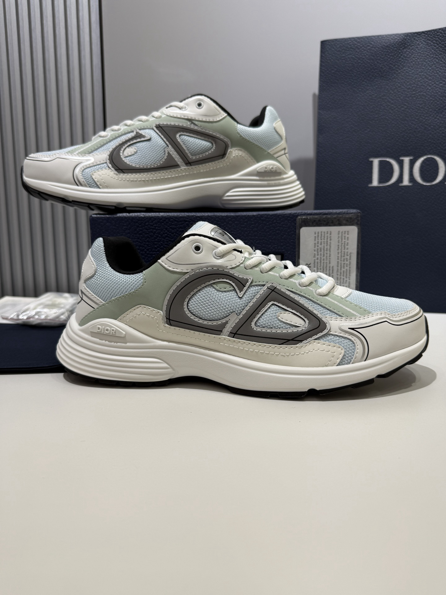 Shoe Dior Shoes — be4a7136 Angle 1