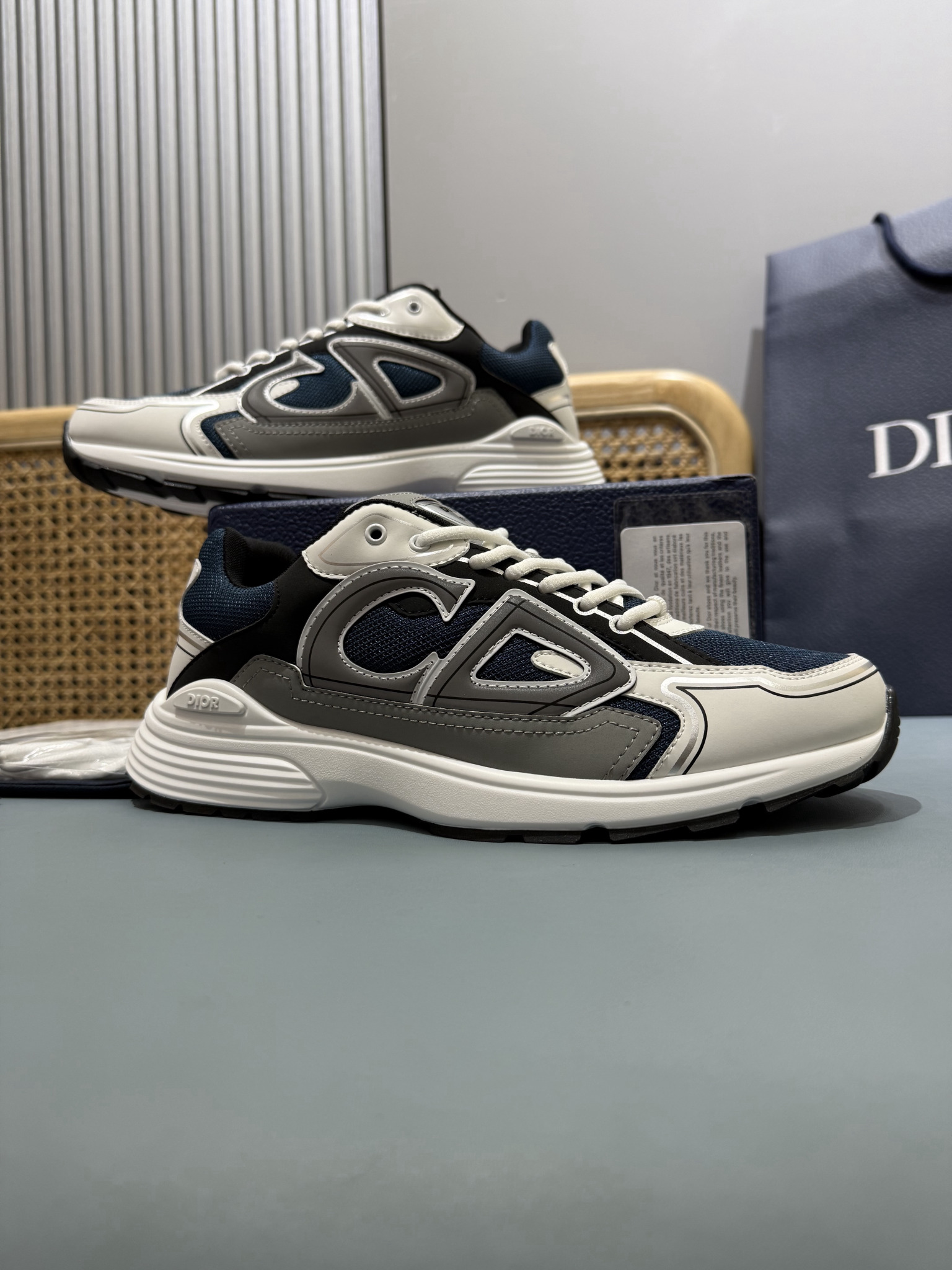 Shoe Dior Shoes — beec0bc5 Angle 1