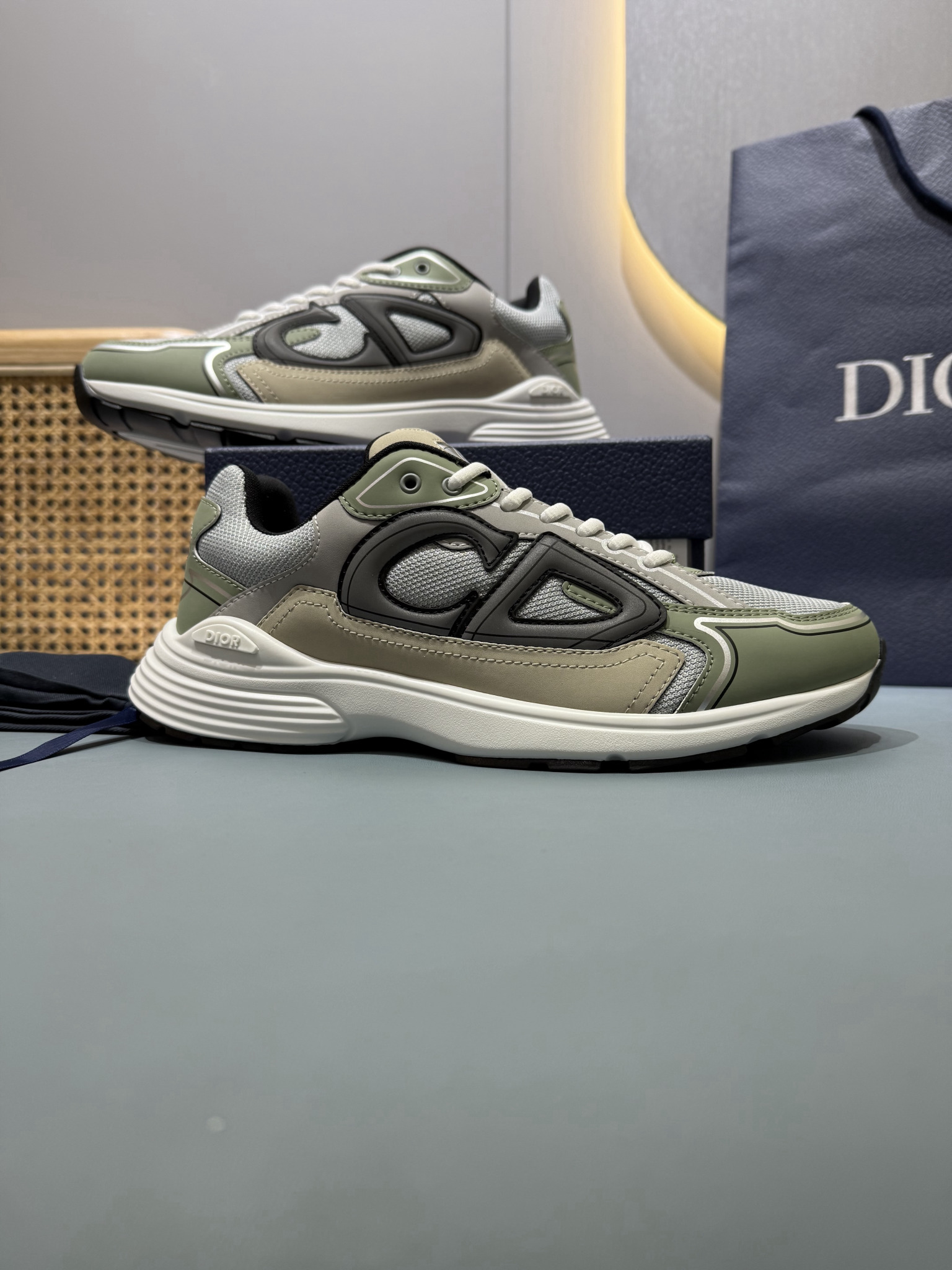Shoe Dior Shoes — c151092e Angle 1