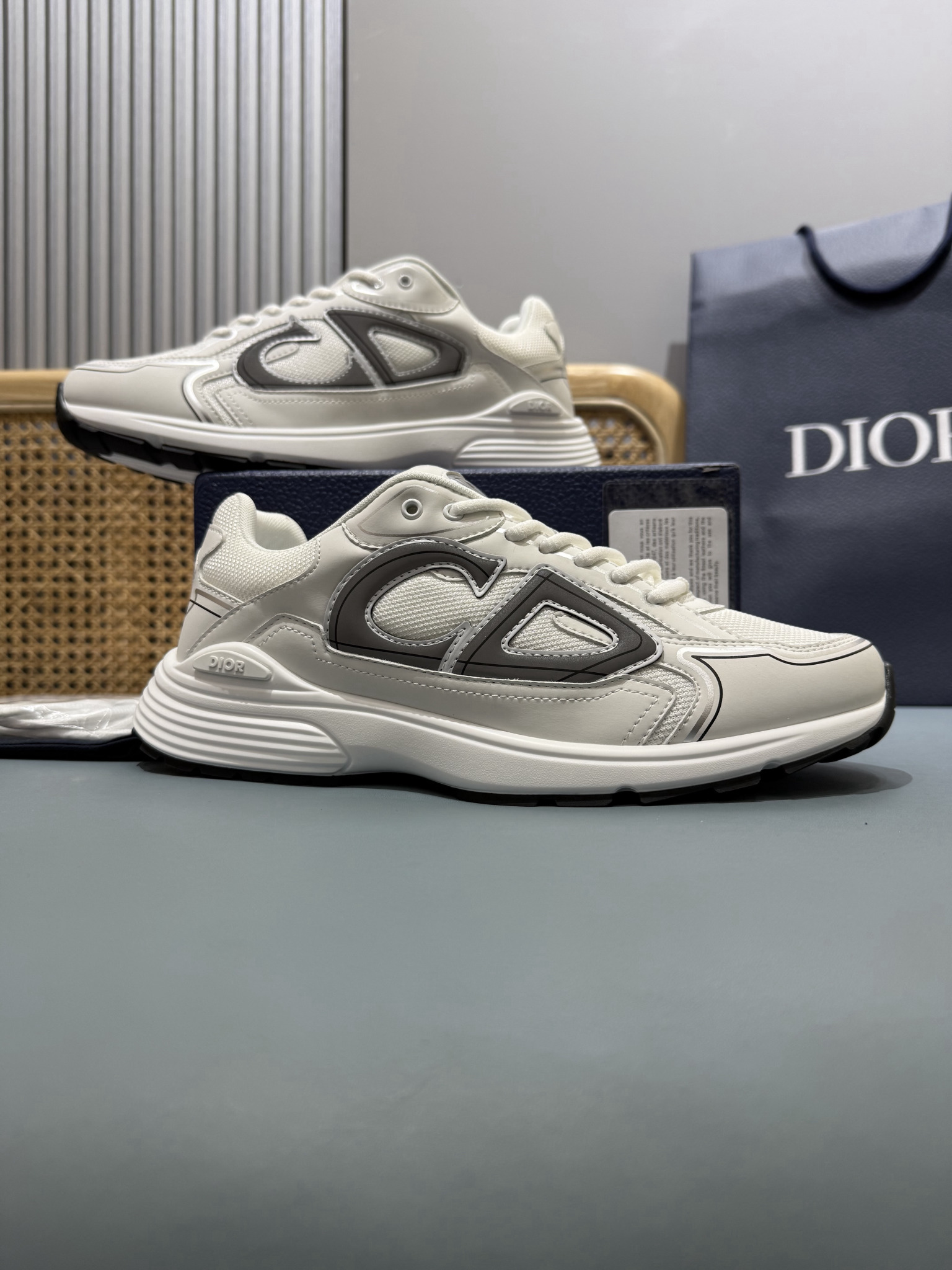 Shoe Dior Shoes — c869bd71 Angle 1