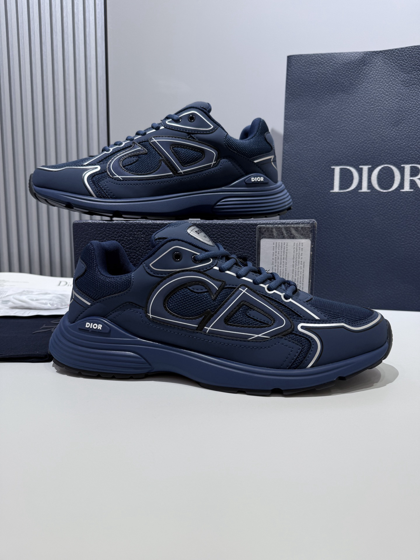 Shoe Dior Shoes — e3f53c02 Angle 1
