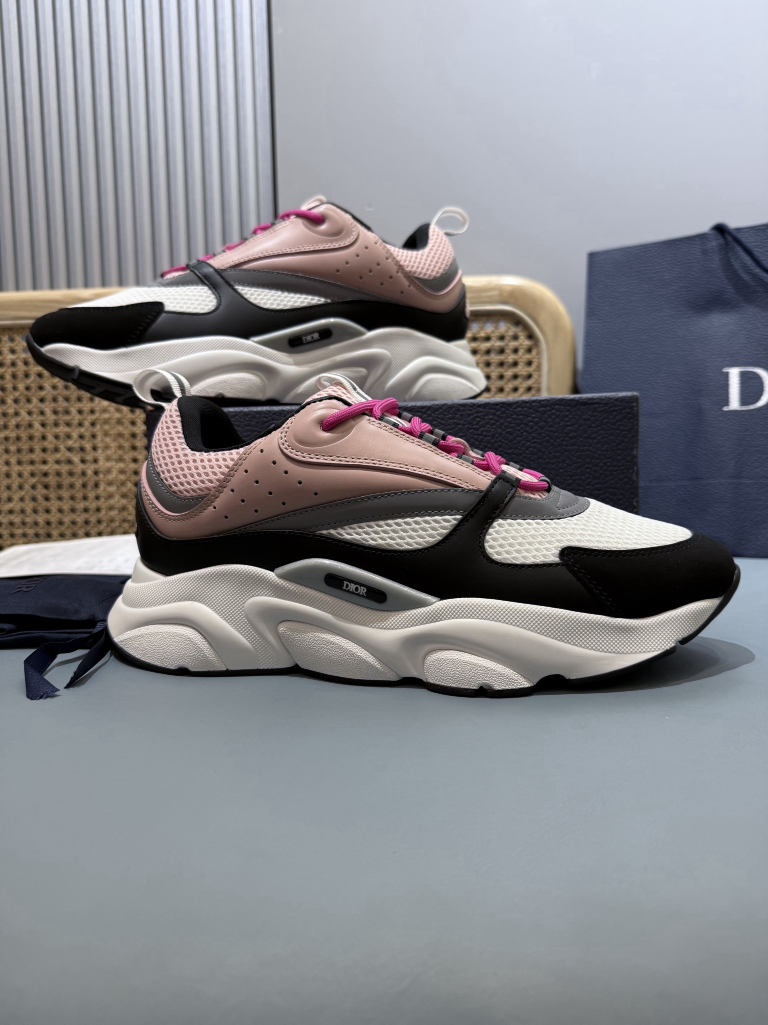 Shoe Dior Shoes — f1a016b5 Angle 1