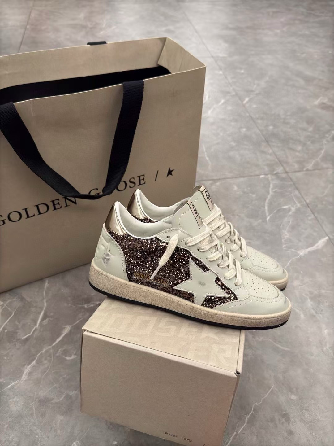 Shoe Golden Goose shoes — 2aee01f8 Angle 1