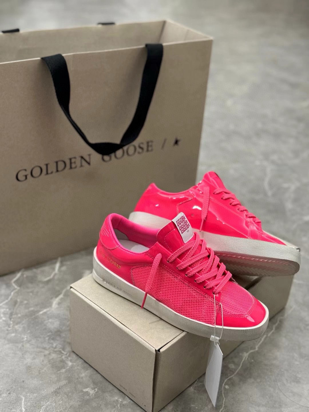 Shoe Golden Goose shoes — 60e04efc Angle 1