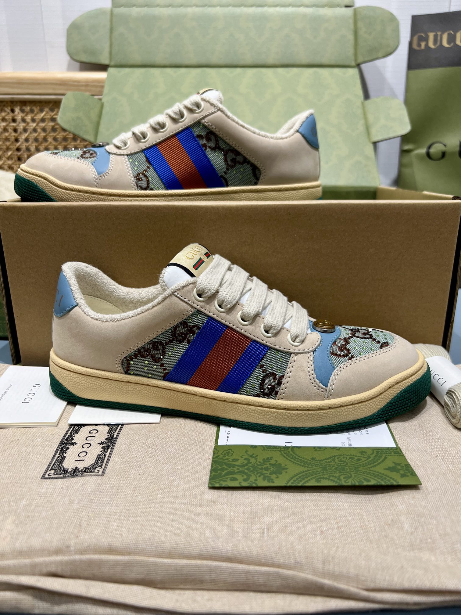 Shoe GUCCI shoes — 852a59b4 Angle 1
