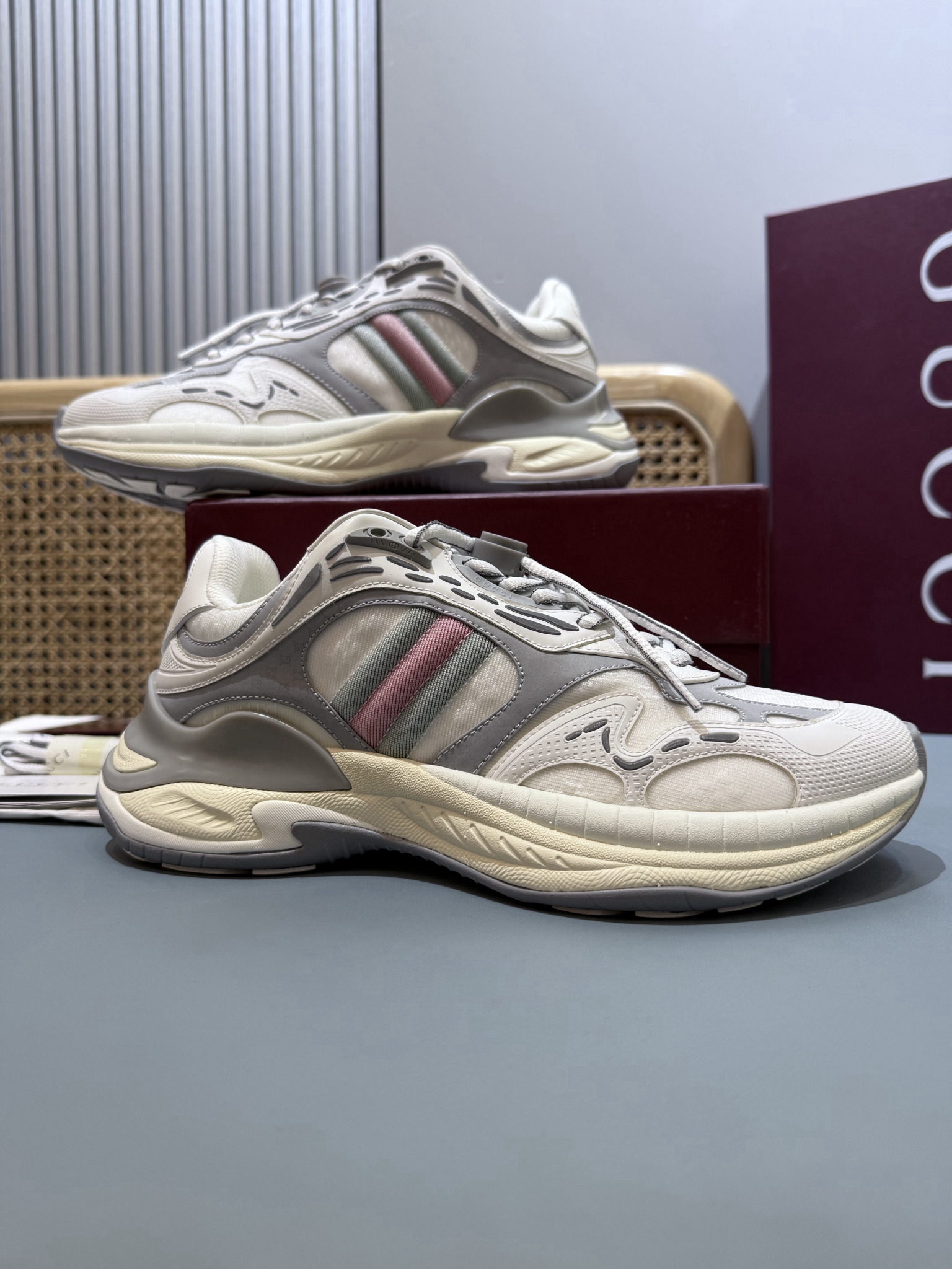 Shoe GUCCI shoes — 895618a0 Angle 1