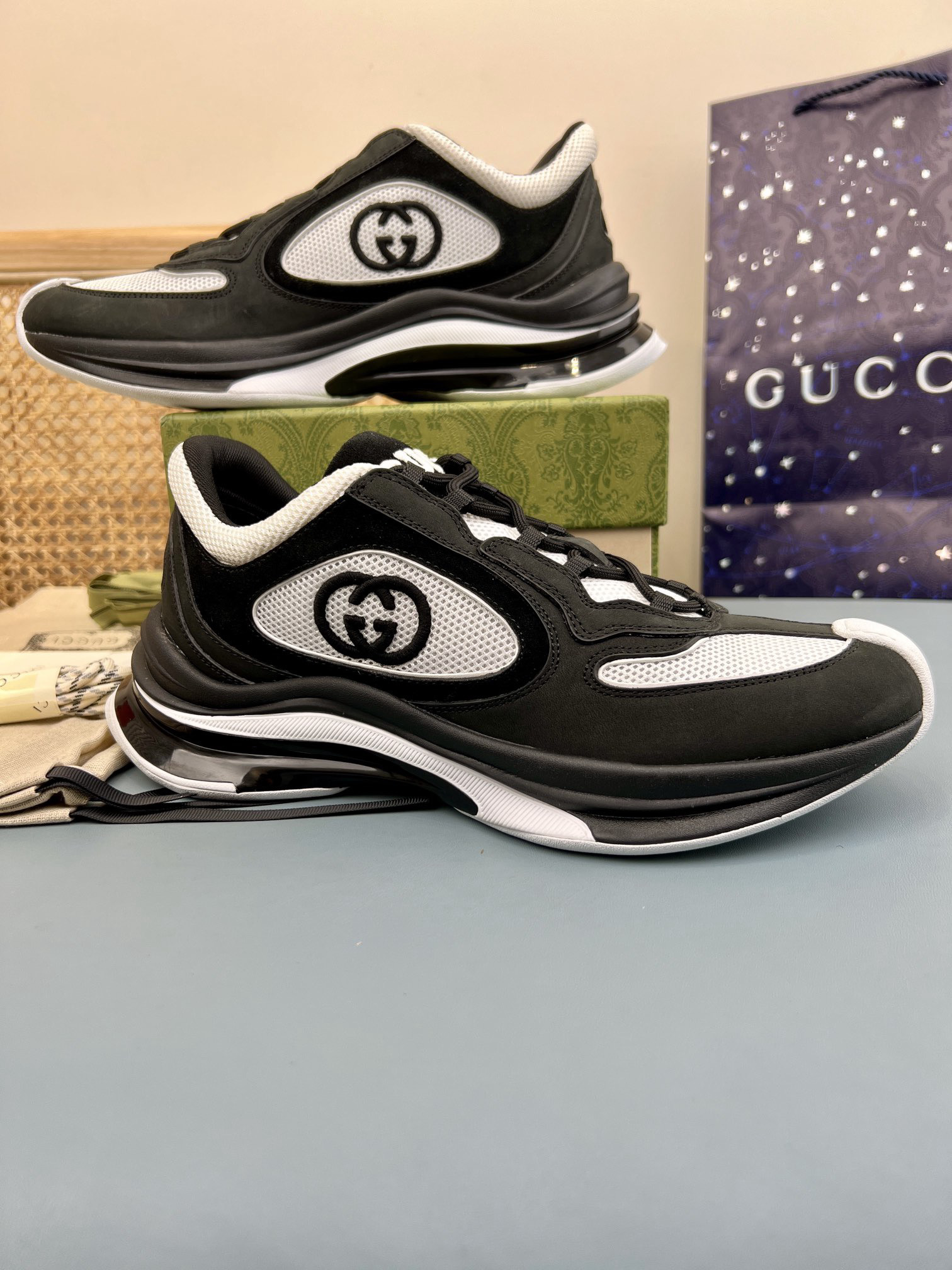 Shoe GUCCI shoes — aac6bf08 Angle 1