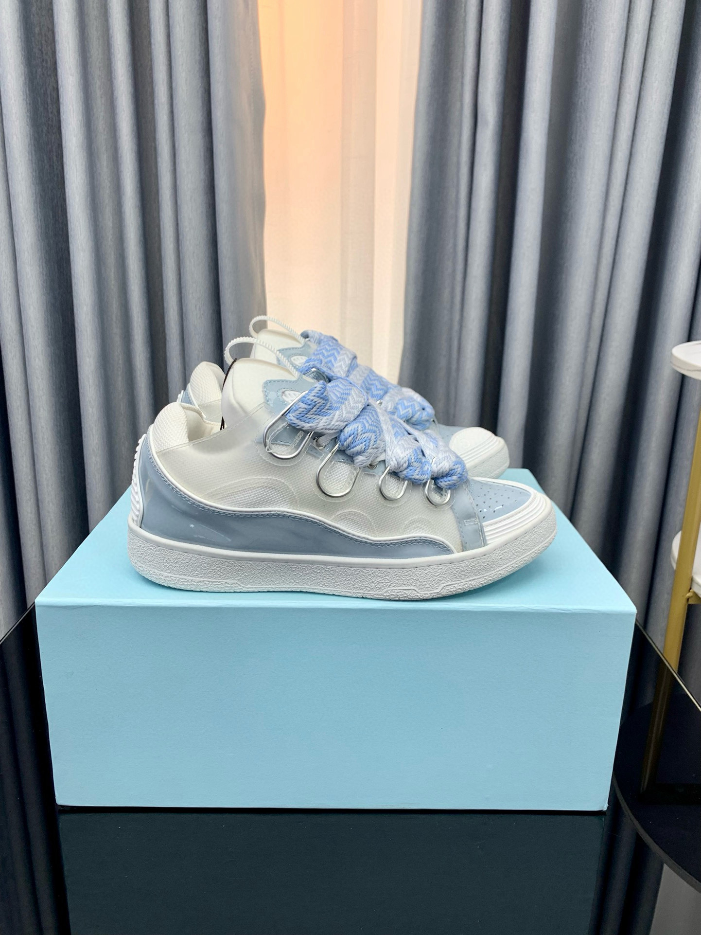 Shoe Lanvin shoes — 205c6617 Angle 1