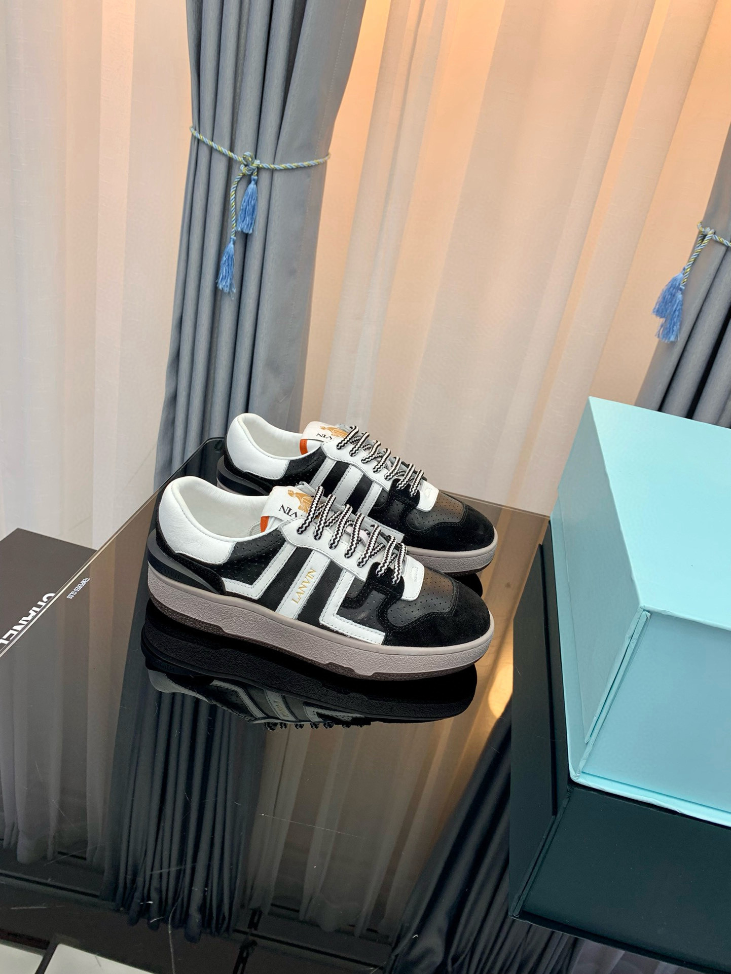 Shoe Lanvin shoes — c77b3090 Angle 1