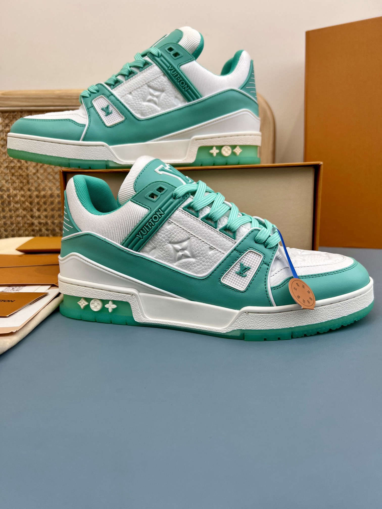 Shoe Louis Vuitton Shoes — 04498f38 Angle 1