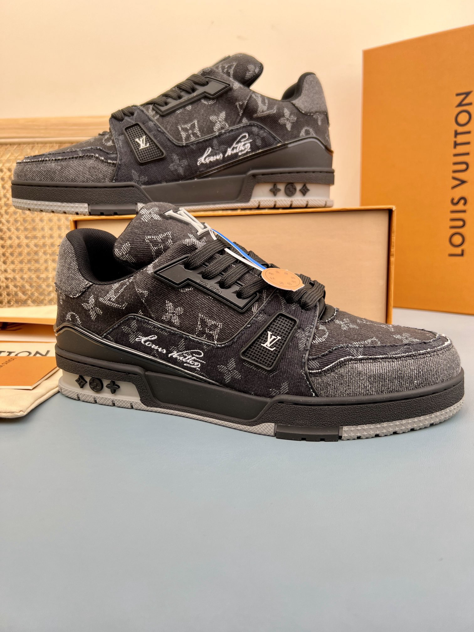 Shoe Louis Vuitton Shoes — 09ccc188 Angle 1