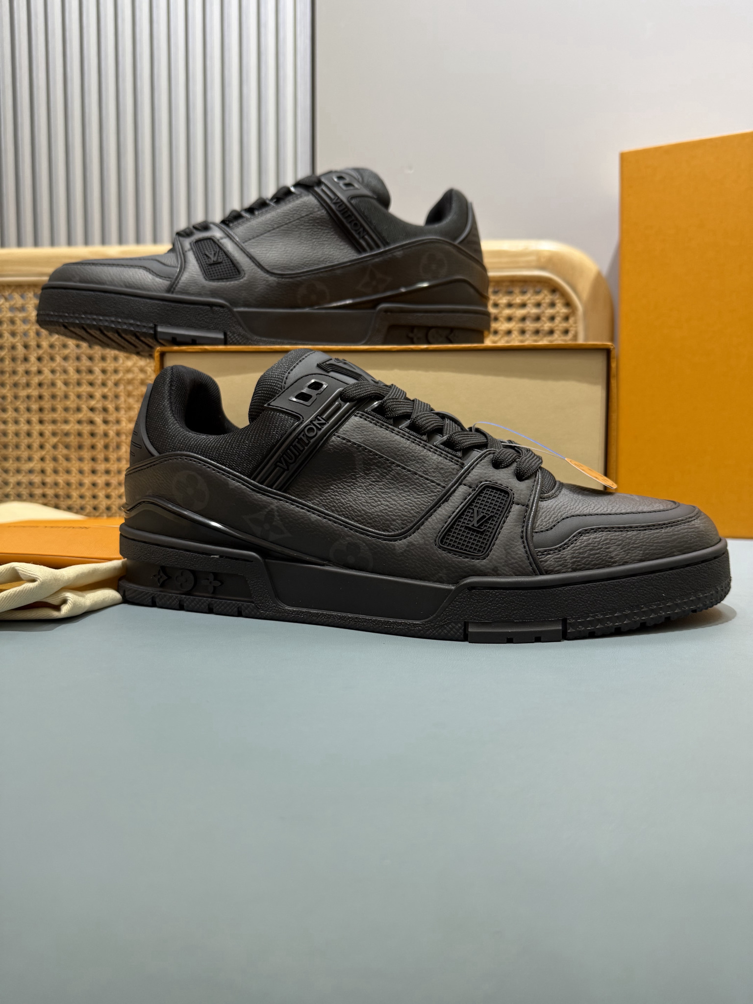 Shoe Louis Vuitton Shoes — 1a5b9f72 Angle 1