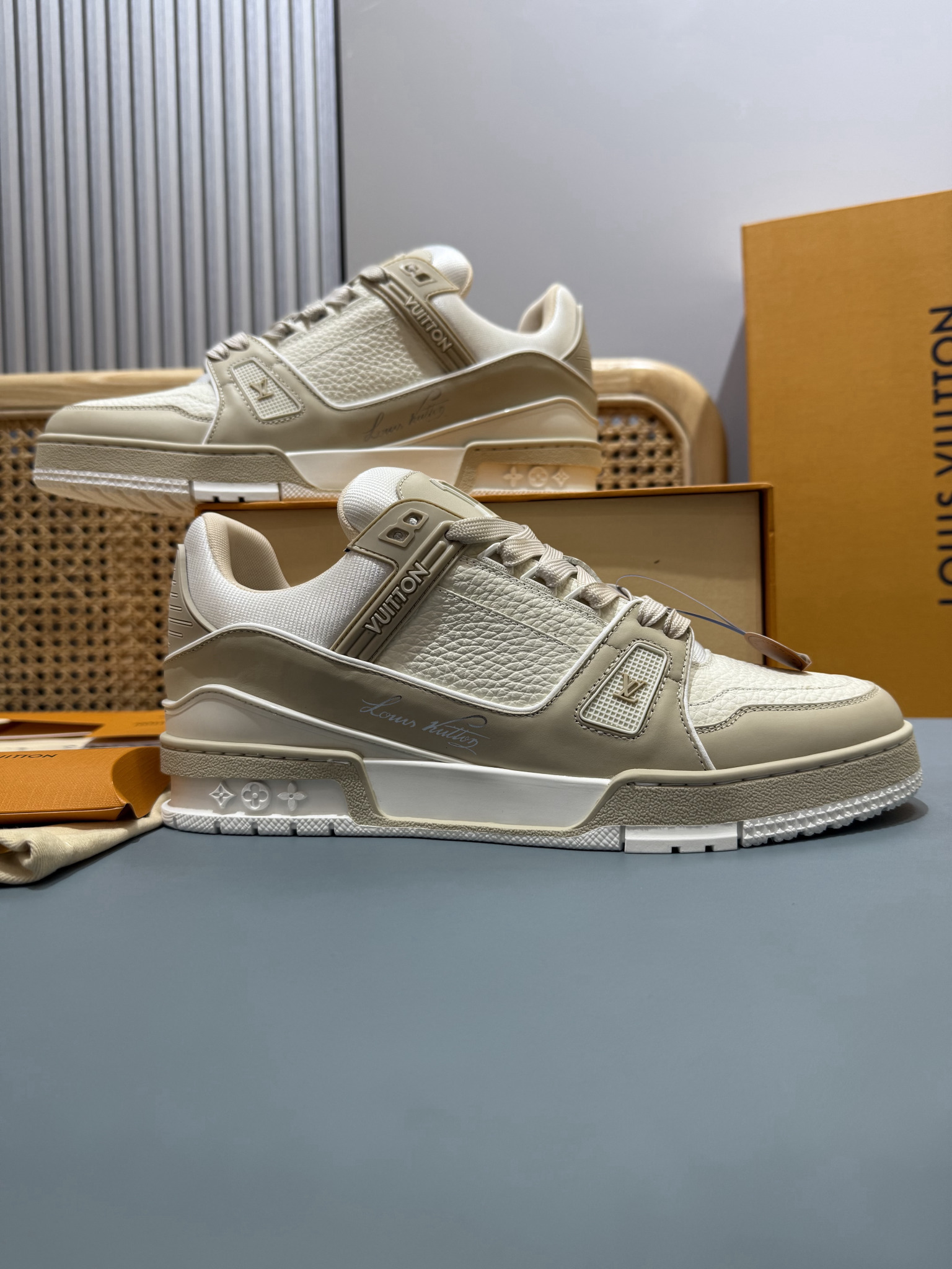 Shoe Louis Vuitton Shoes — 2db971a7 Angle 1