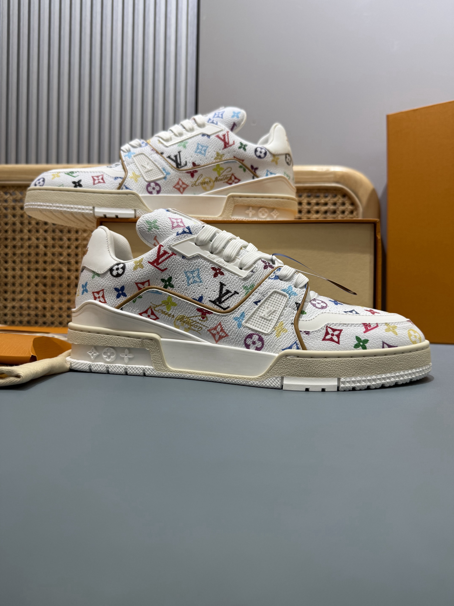 Shoe Louis Vuitton Shoes — 4f7e9584 Angle 1