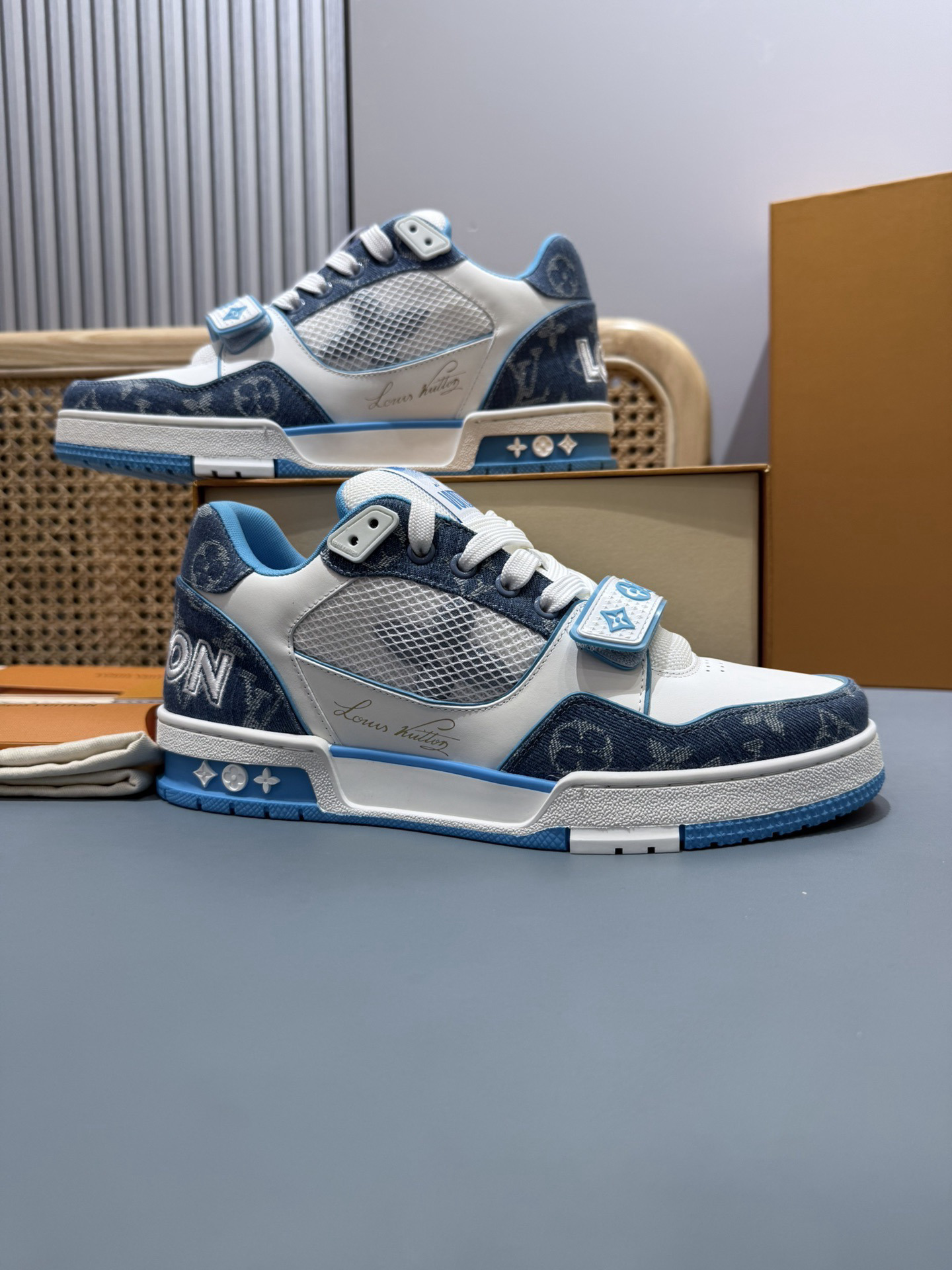 Shoe Louis Vuitton Shoes — 5dfac10f Angle 1