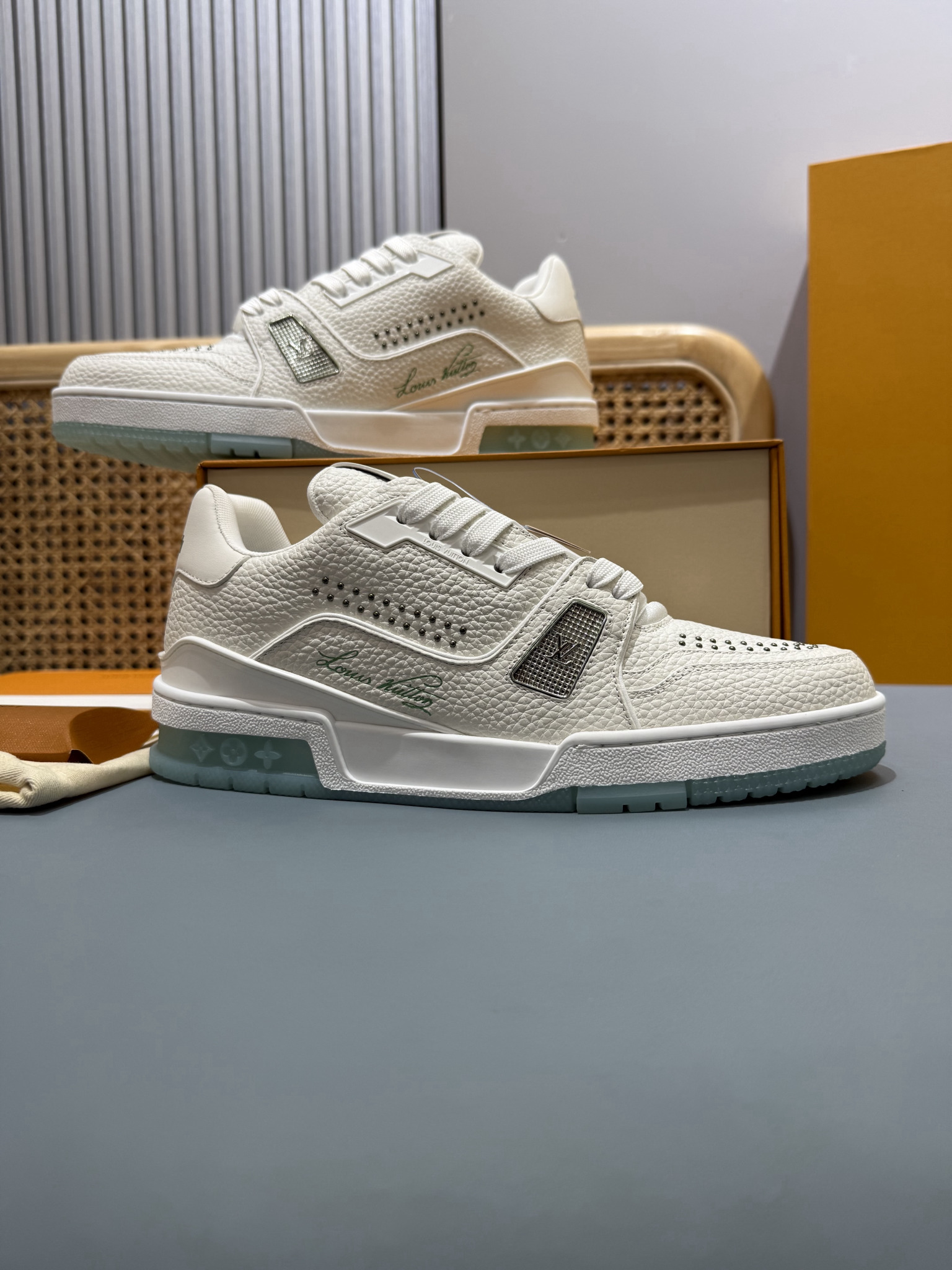 Shoe Louis Vuitton Shoes — 632ad255 Angle 1