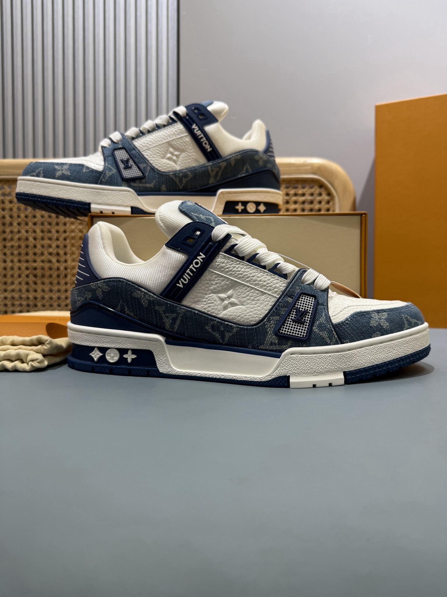 Shoe Louis Vuitton Shoes — 6a46e220 Angle 1
