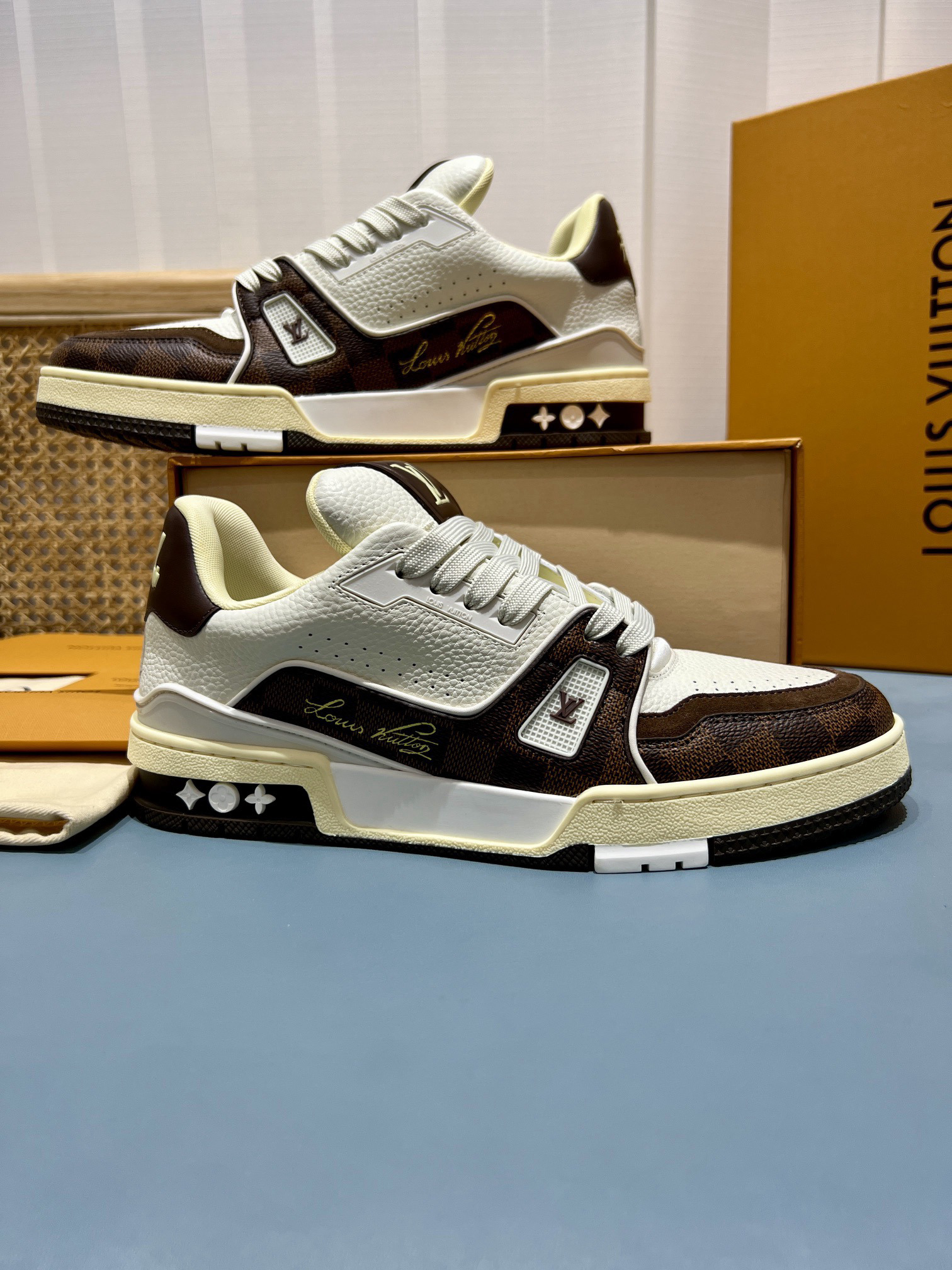 Shoe Louis Vuitton Shoes — 75a9e1eb Angle 1