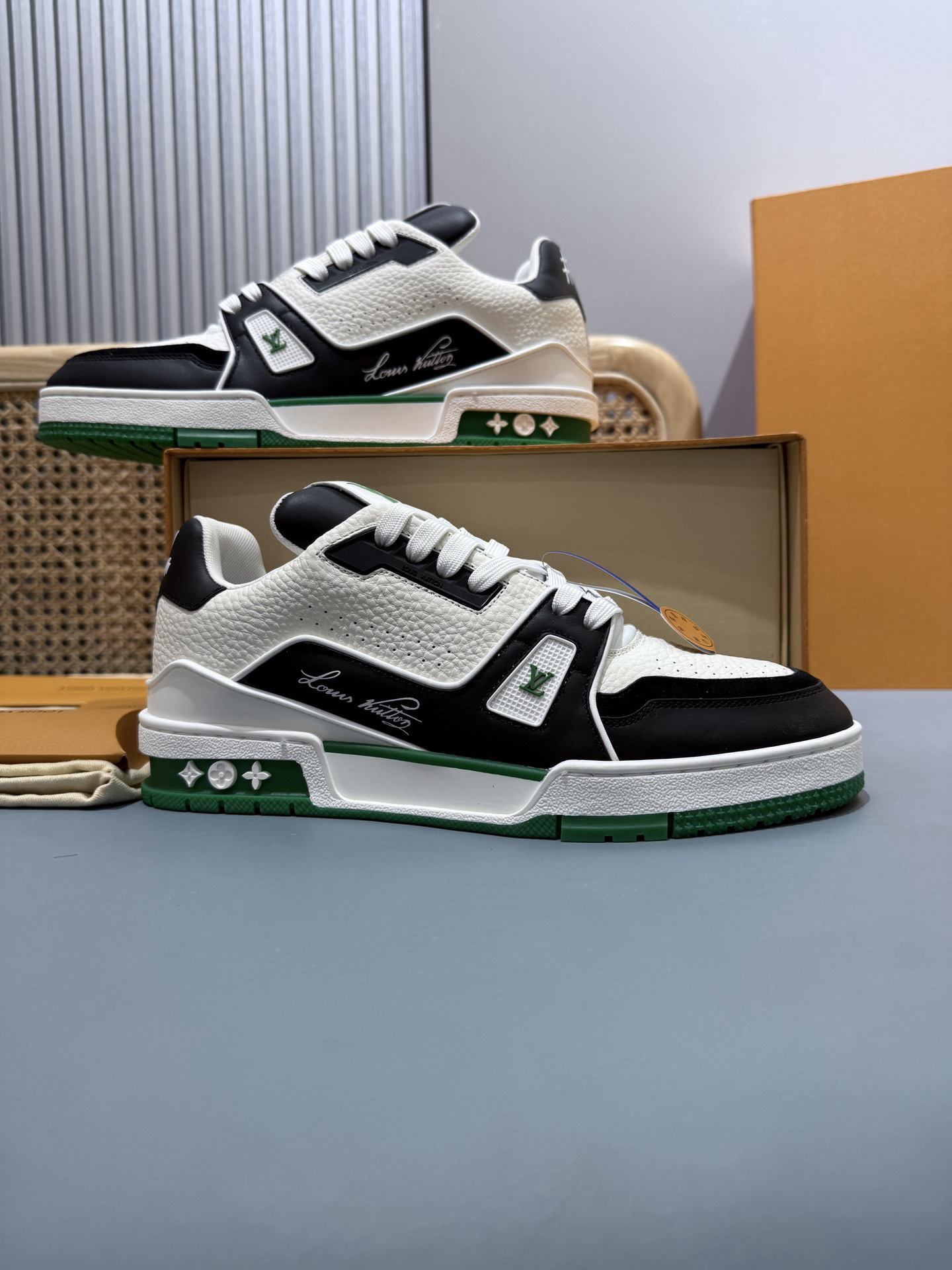 Shoe Louis Vuitton Shoes — f0bf6244 Angle 1