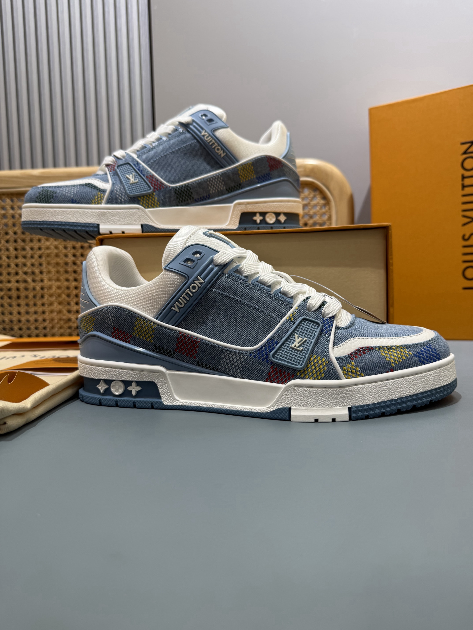 Shoe Louis Vuitton Shoes — f328f3a8 Angle 1