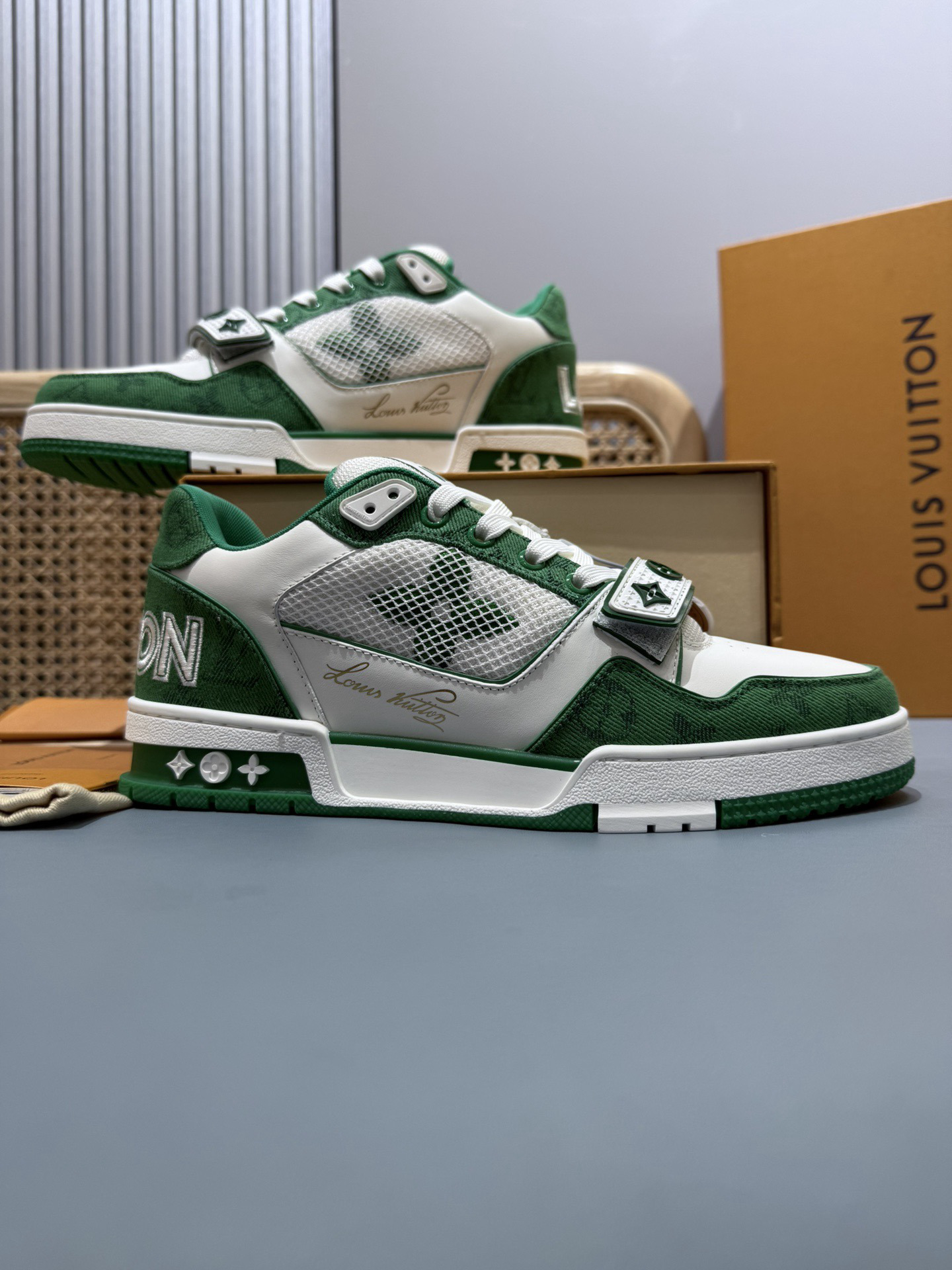 Shoe Louis Vuitton Shoes — fdc4b1e0 Angle 1