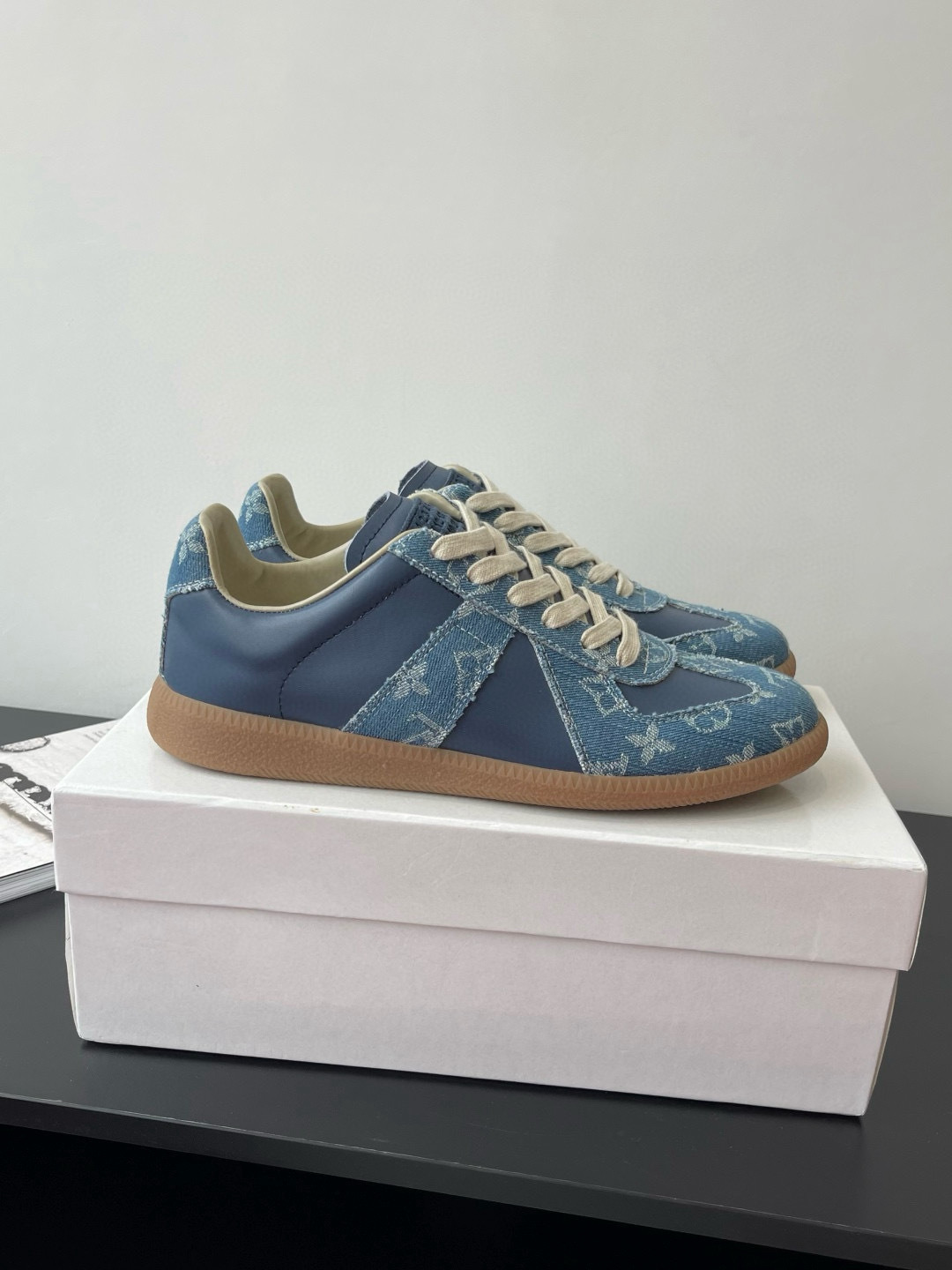Shoe Maison Margiela Shoes — 0bdf31fc Angle 1