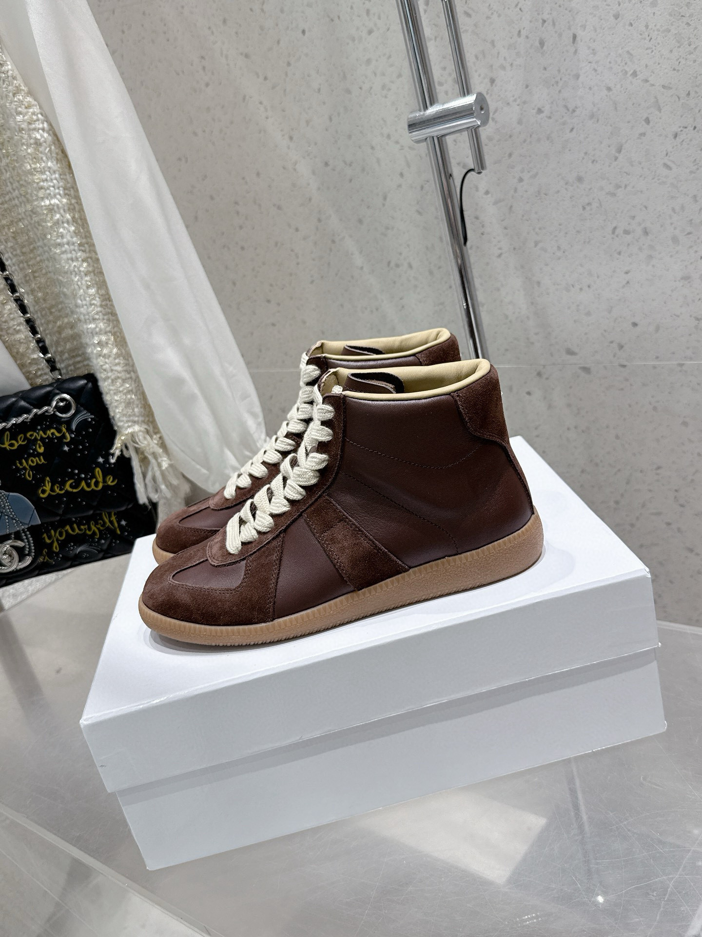 Shoe Maison Margiela Shoes — 1b229e6b Angle 1
