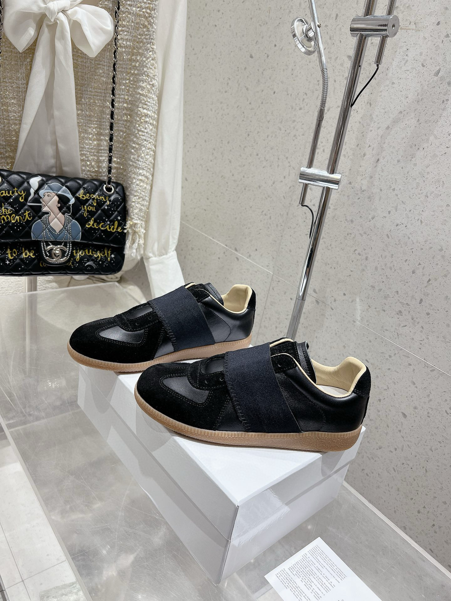 Shoe Maison Margiela Shoes — 2a328d1f Angle 1