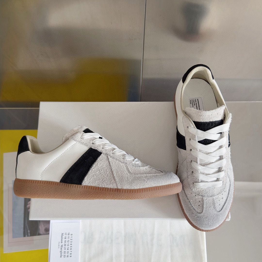 Shoe Maison Margiela Shoes — 2f26585d Angle 1