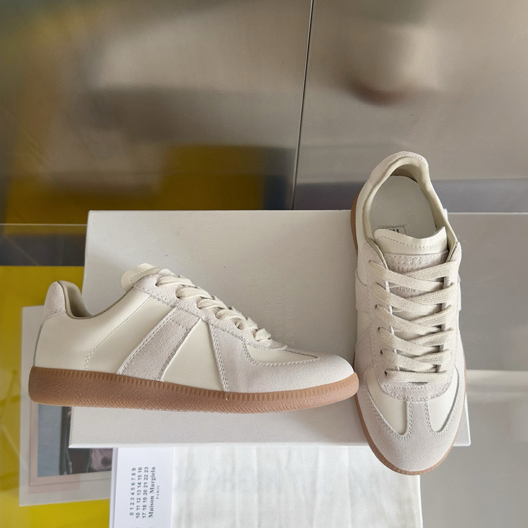 Shoe Maison Margiela Shoes — 56280896 Angle 1