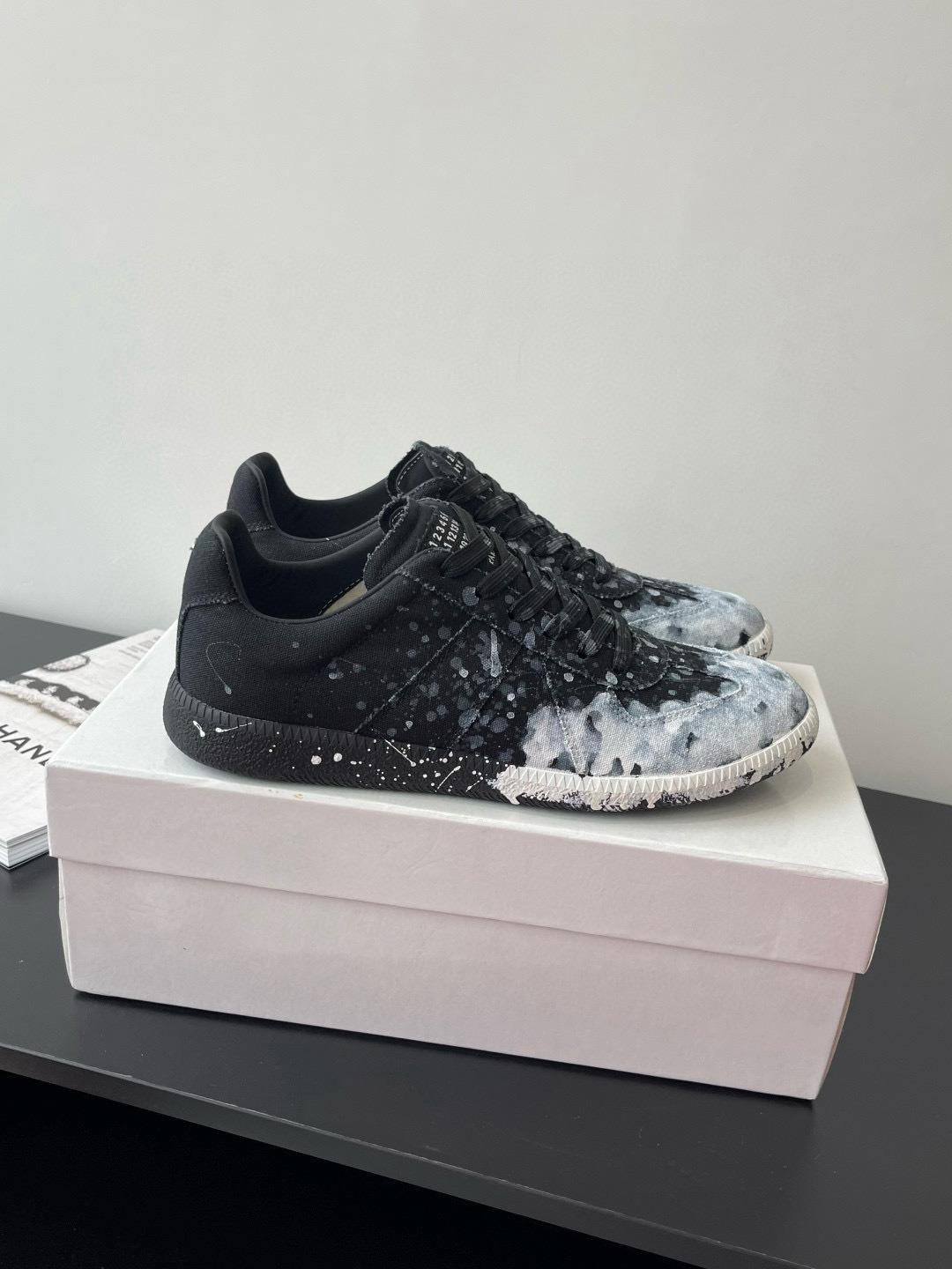 Shoe Maison Margiela Shoes — 894c9e01 Angle 1
