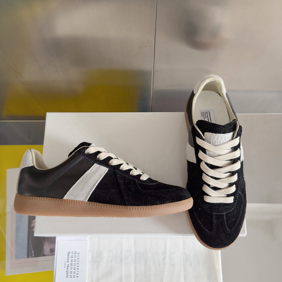 Shoe Maison Margiela Shoes — b204f392 Angle 1