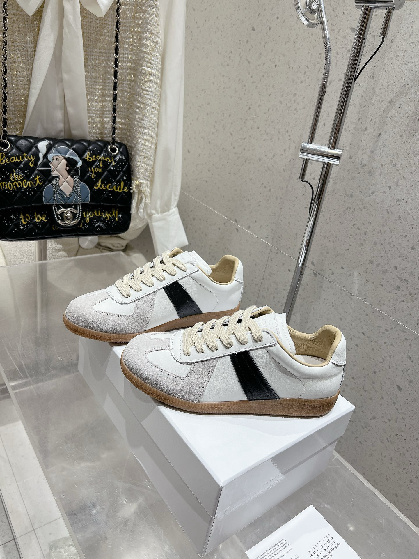 Shoe Maison Margiela Shoes — cb10f9f7 Angle 1