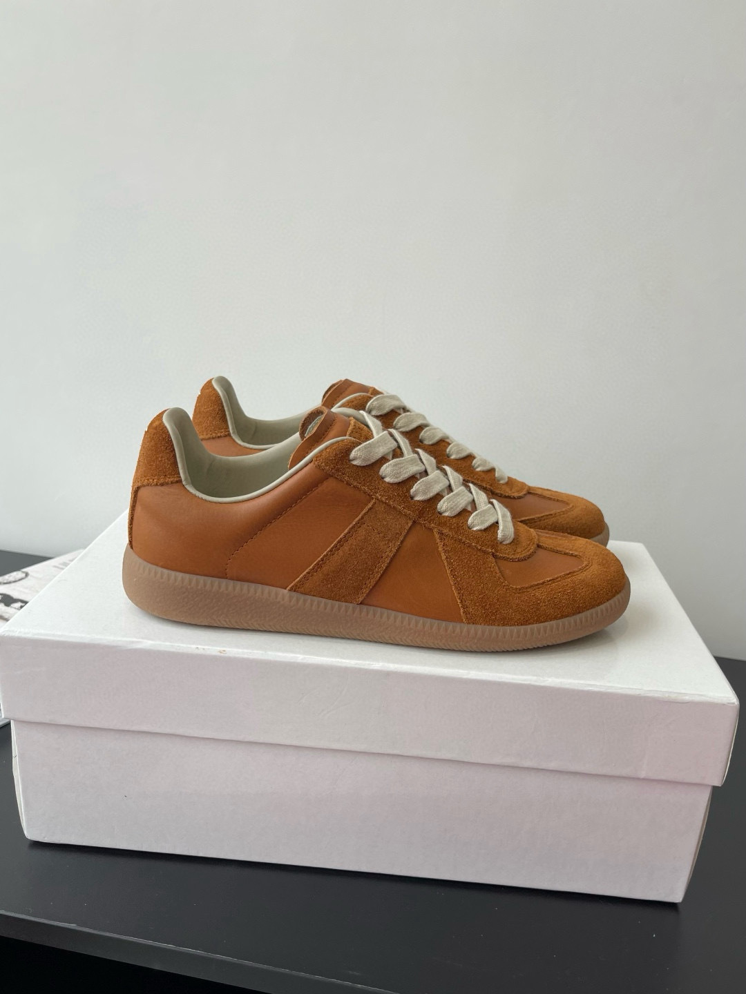 Shoe Maison Margiela Shoes — d83be1fb Angle 1