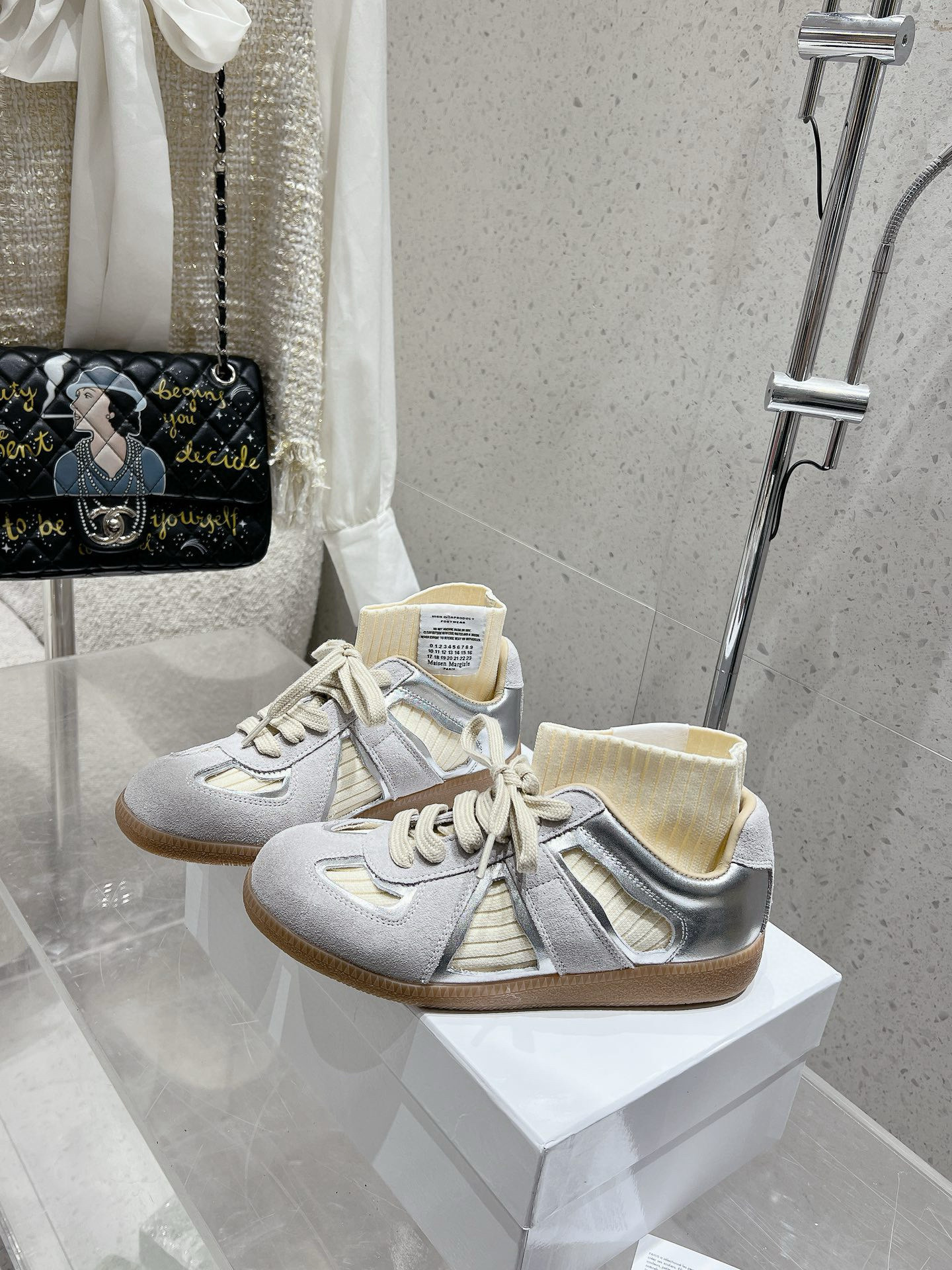 Shoe Maison Margiela Shoes — d92490a2 Angle 1
