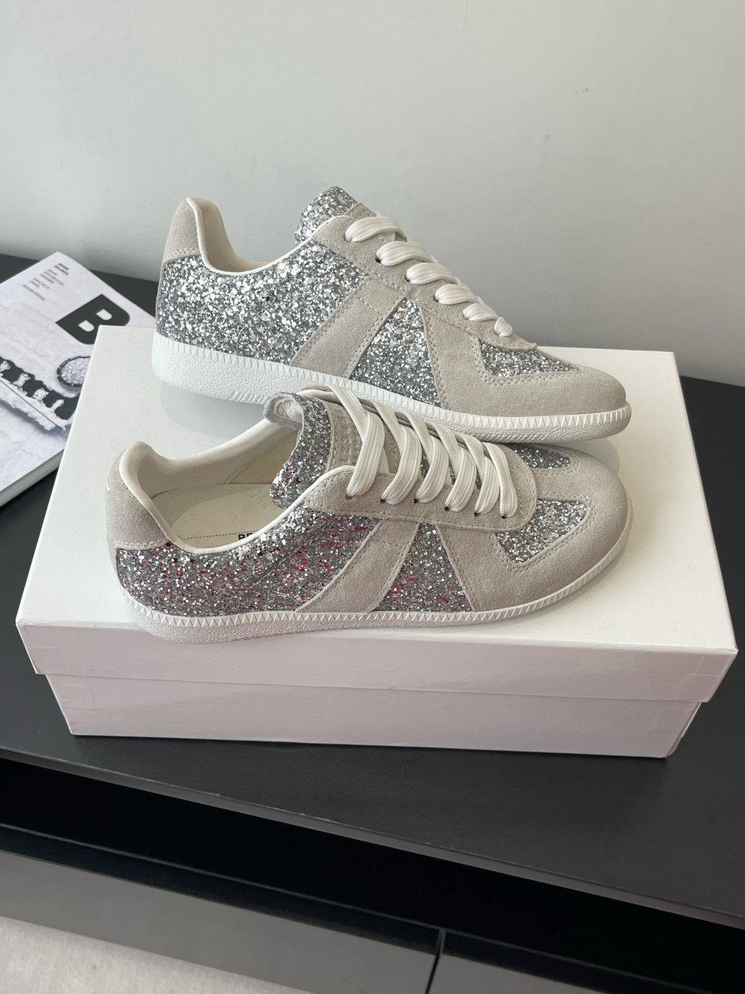 Shoe Maison Margiela Shoes — d94ebdd8 Angle 1