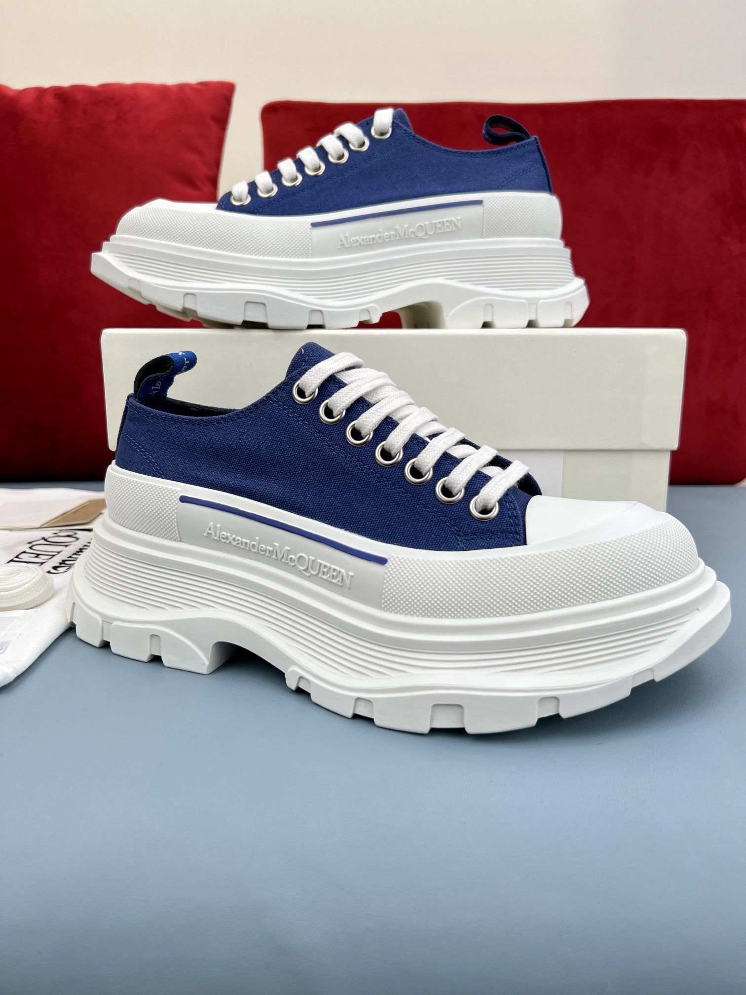 Shoe McQueen shoe — 1b2dfa2d Angle 1