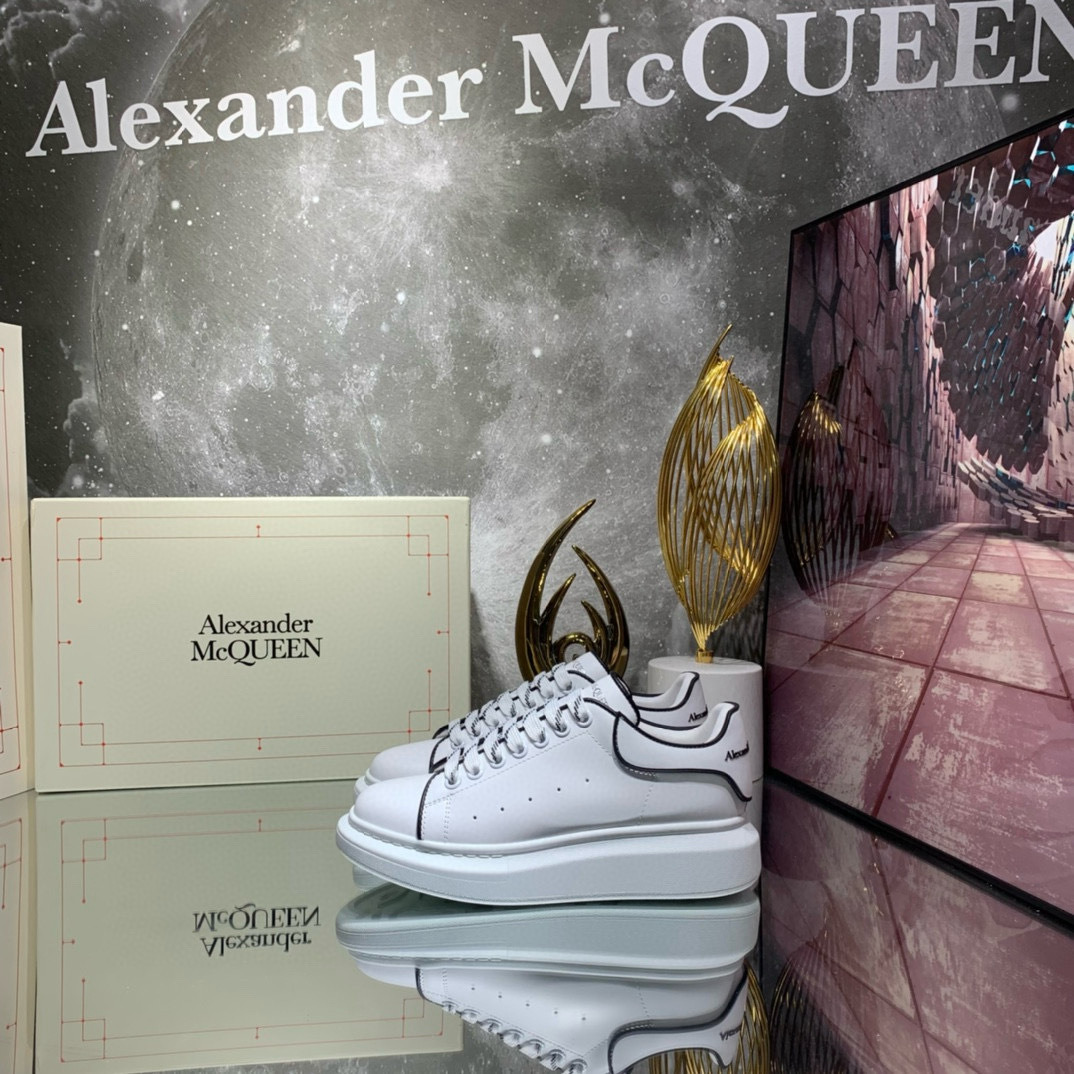 Shoe McQueen shoe — d7e56f9a Angle 1