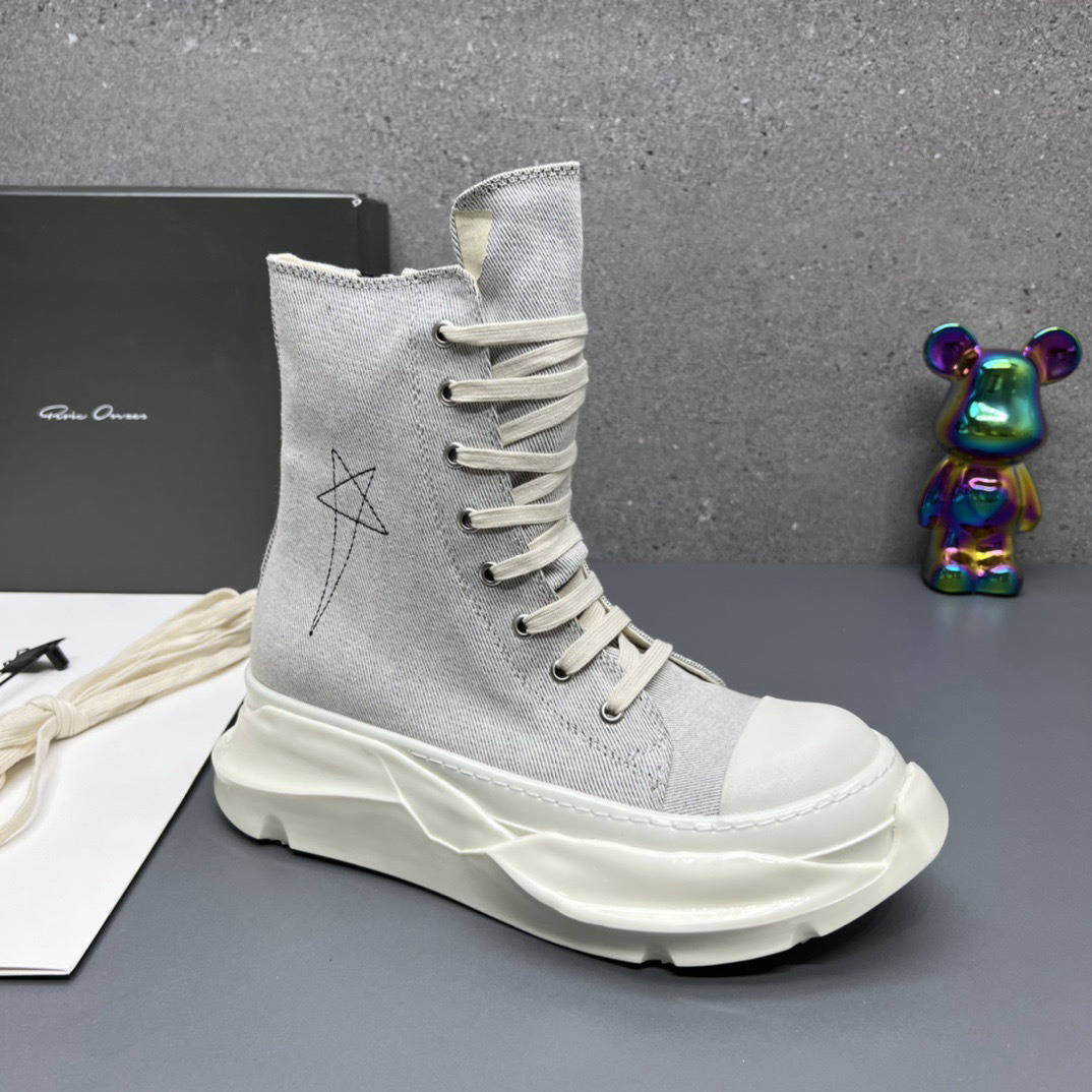 Shoe Men's Boots — 0ba3e3ab Angle 1