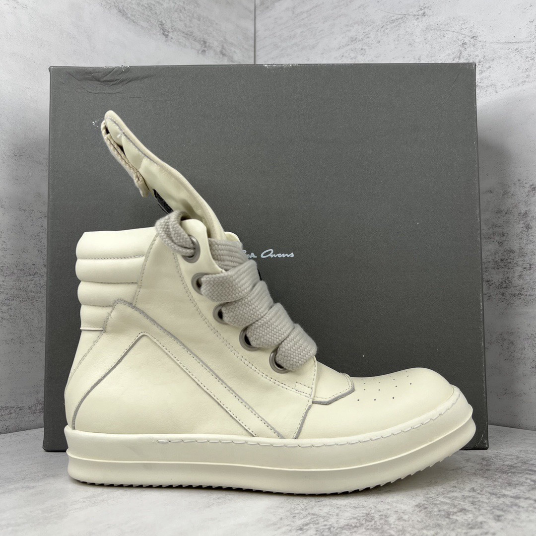 Shoe Men's Boots — 376f89bc Angle 1